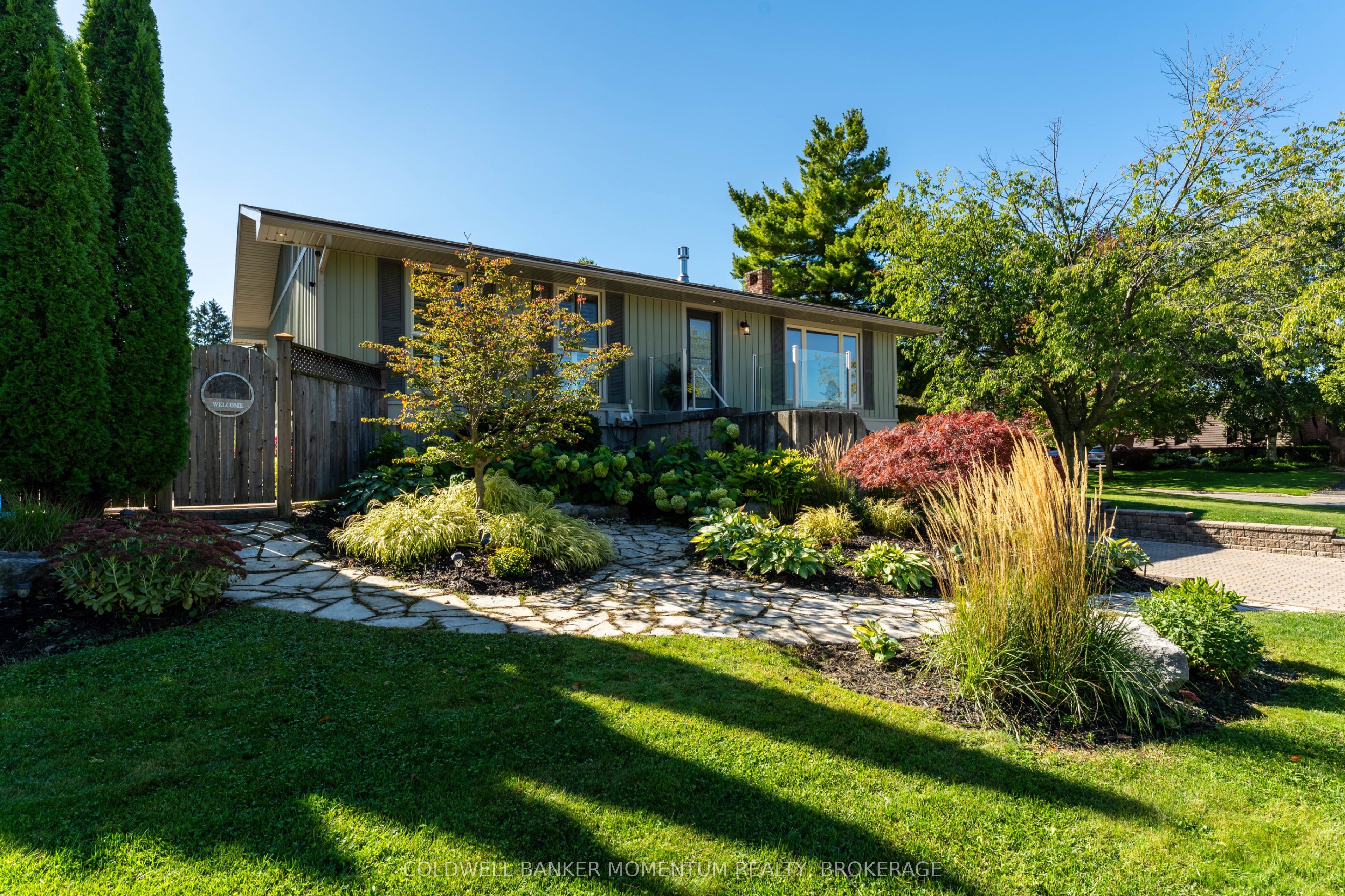 15 The Cedars Property Photo 6