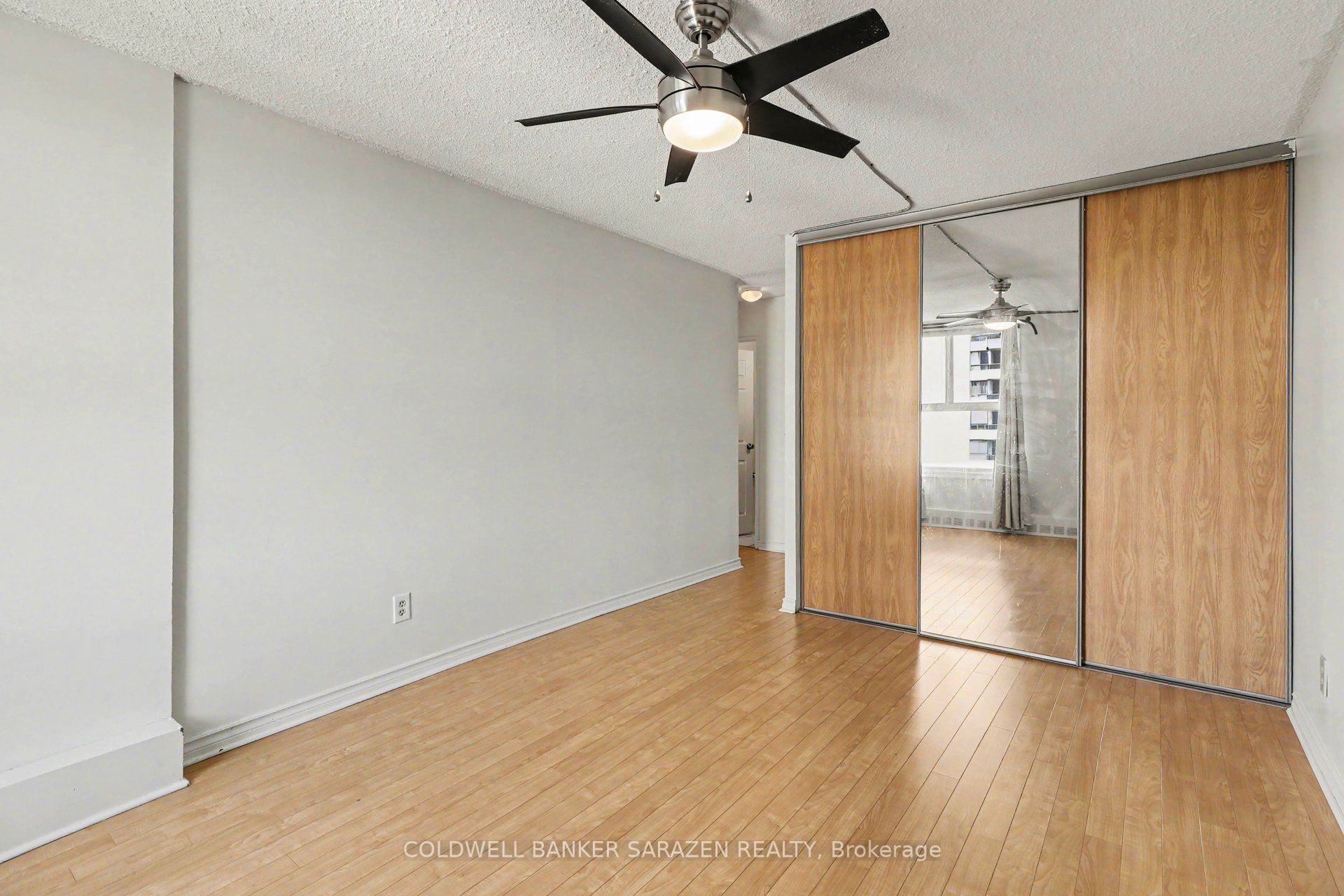 1785 Frobisher Lane 2001 Property Photo 9