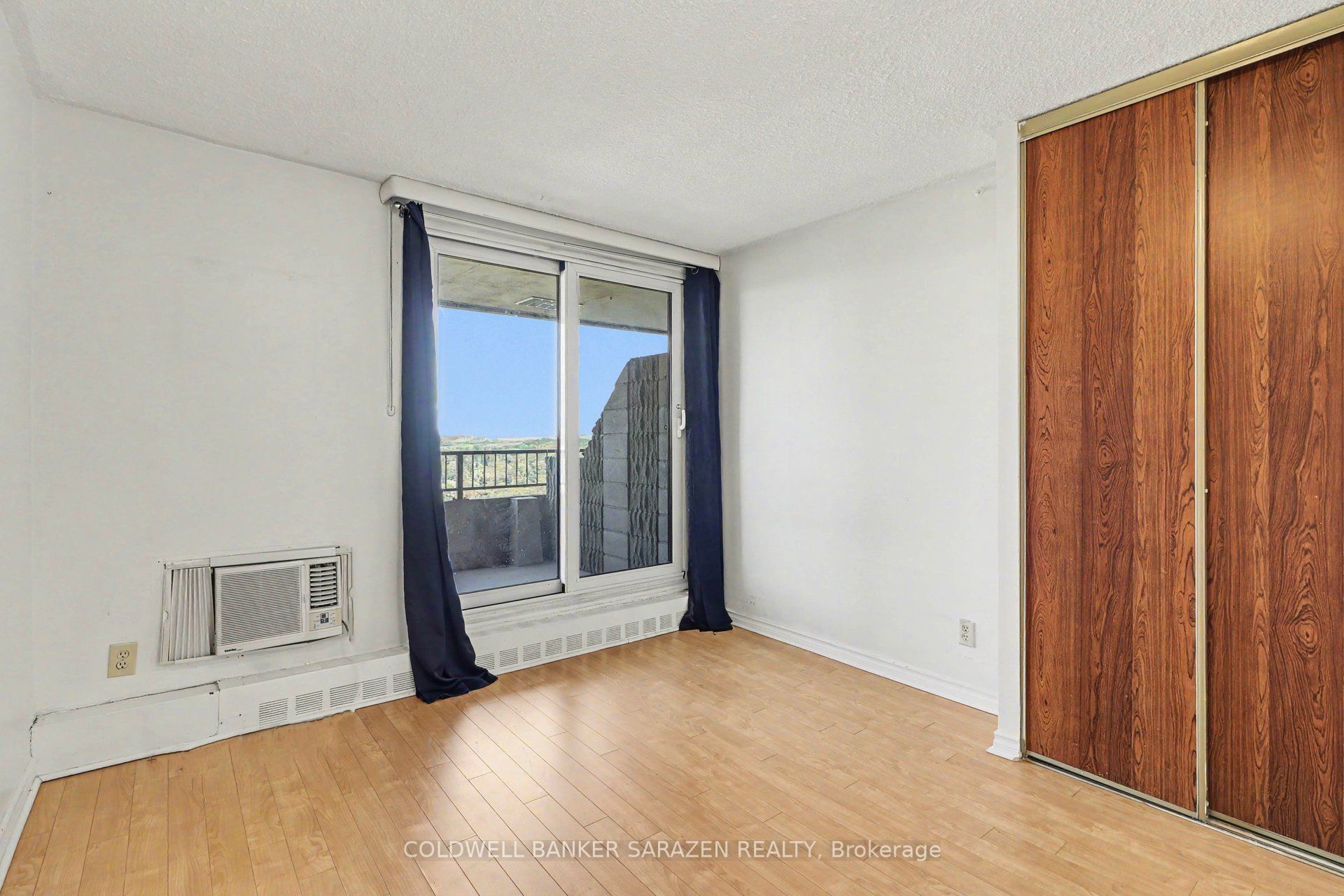 1785 Frobisher Lane 2001 Property Photo 10