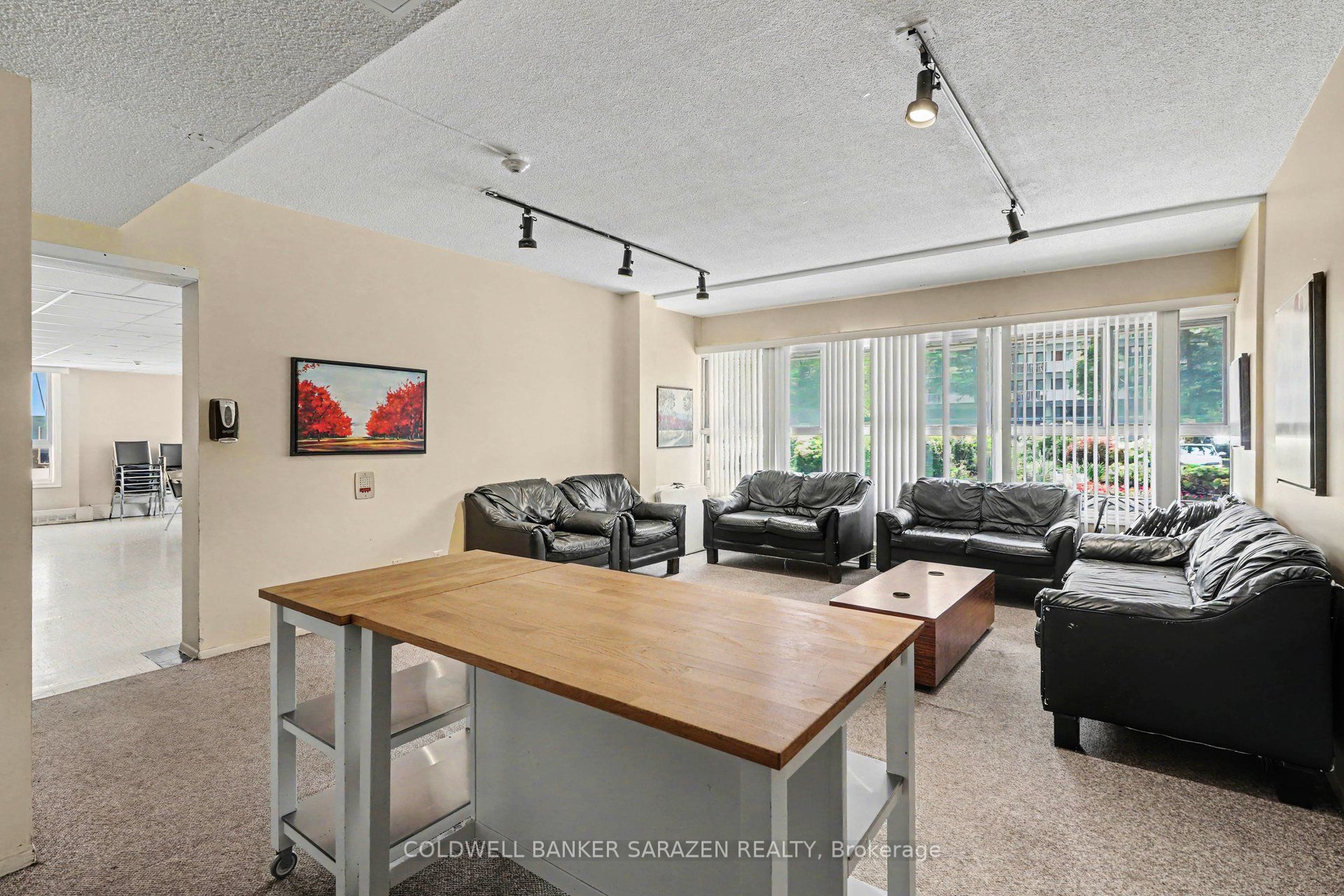 1785 Frobisher Lane 2001 Property Photo 17