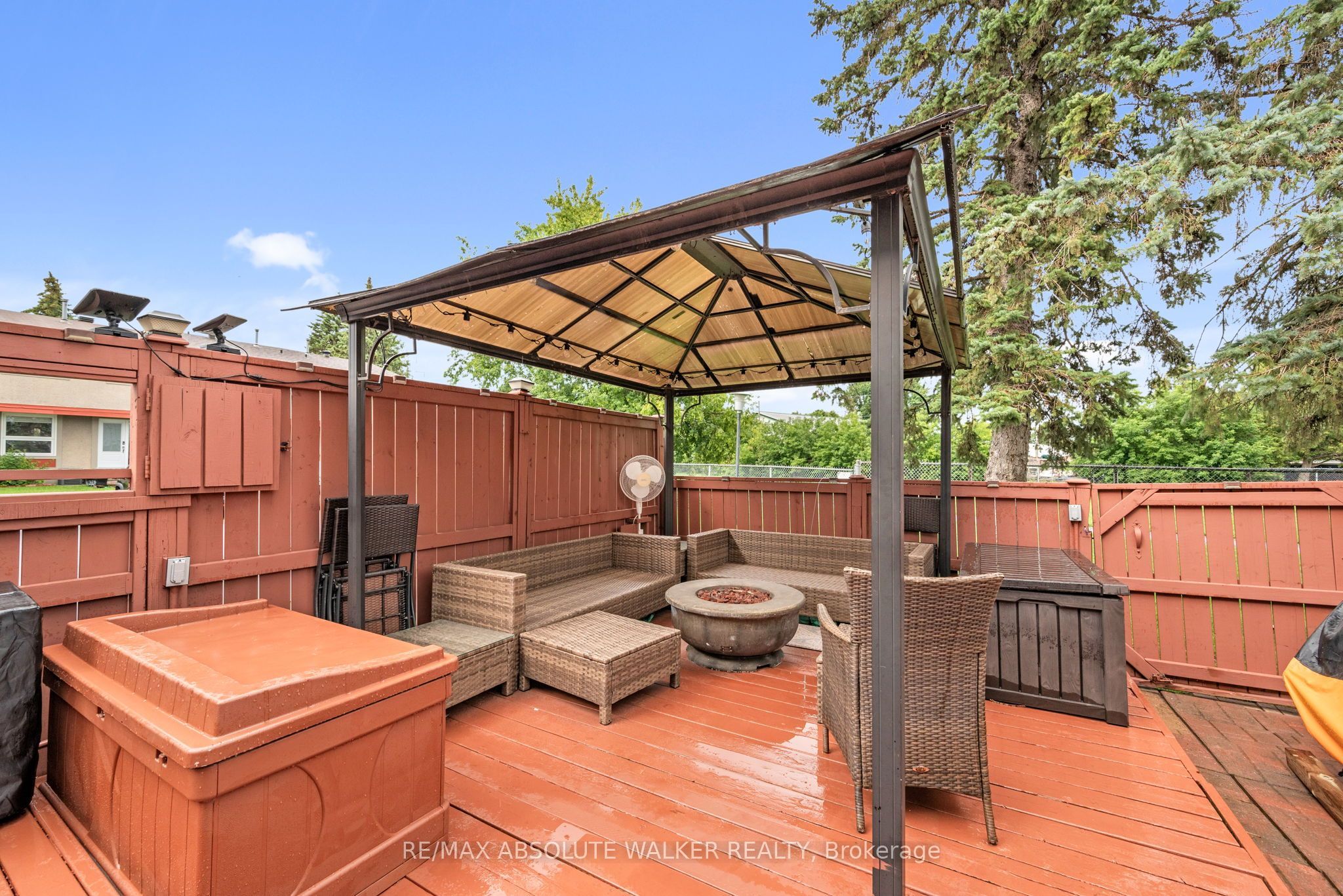 1752 Stonehenge Crescent Property Photo 26