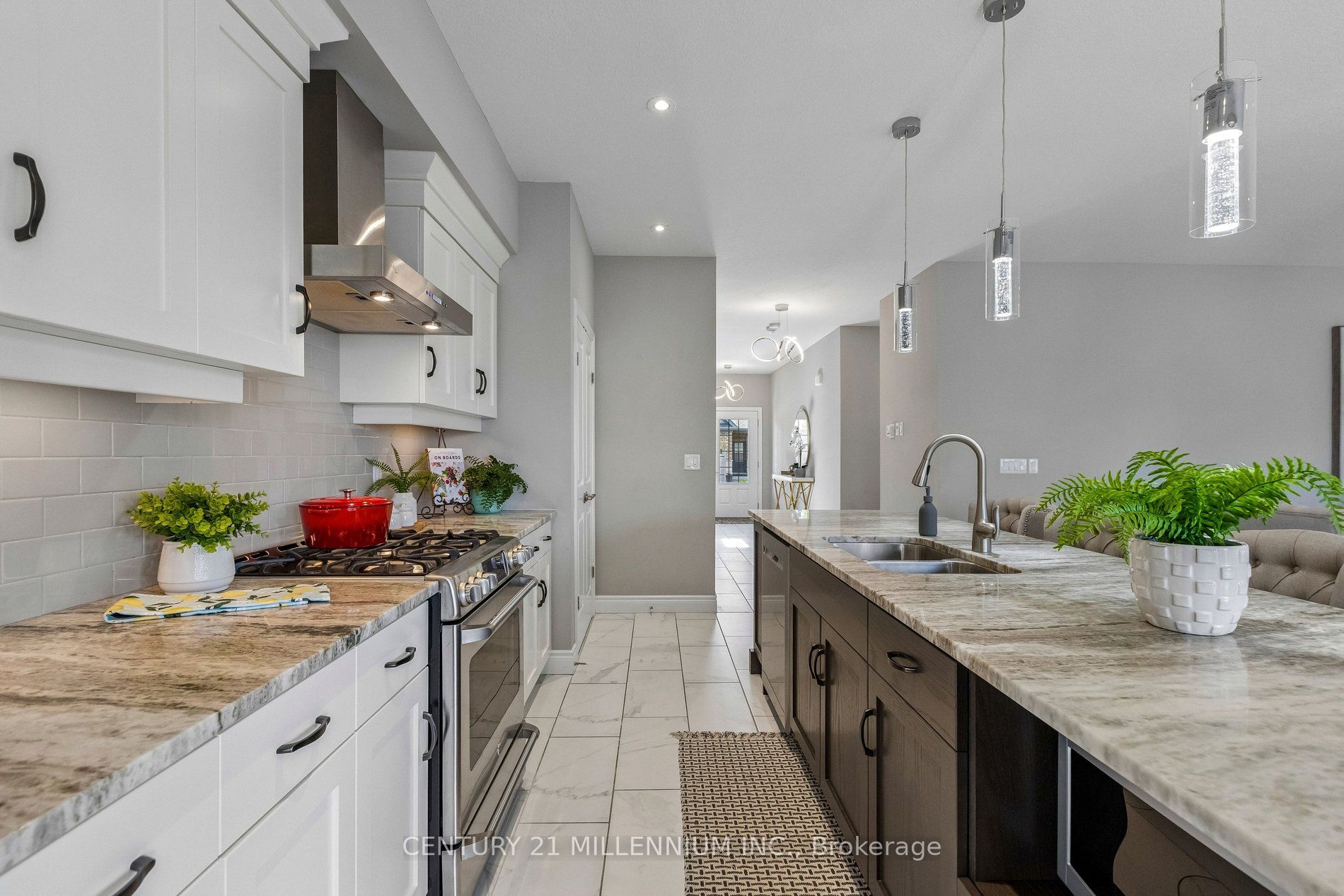 14 Strome Lane Property Photo 12