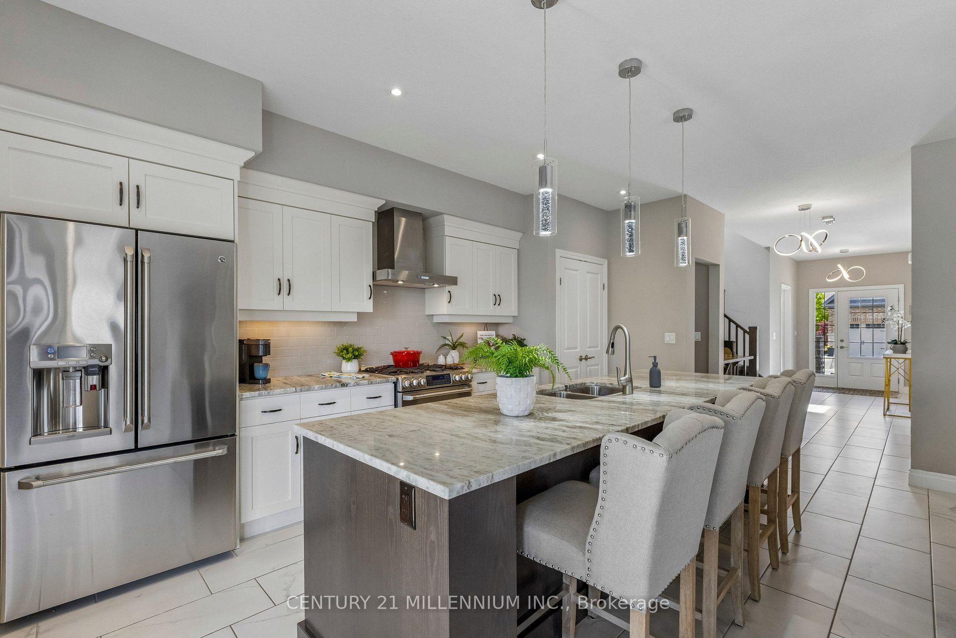 14 Strome Lane Property Photo 13