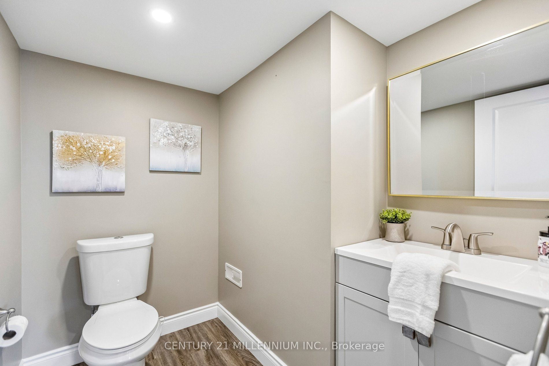 14 Strome Lane Property Photo 43