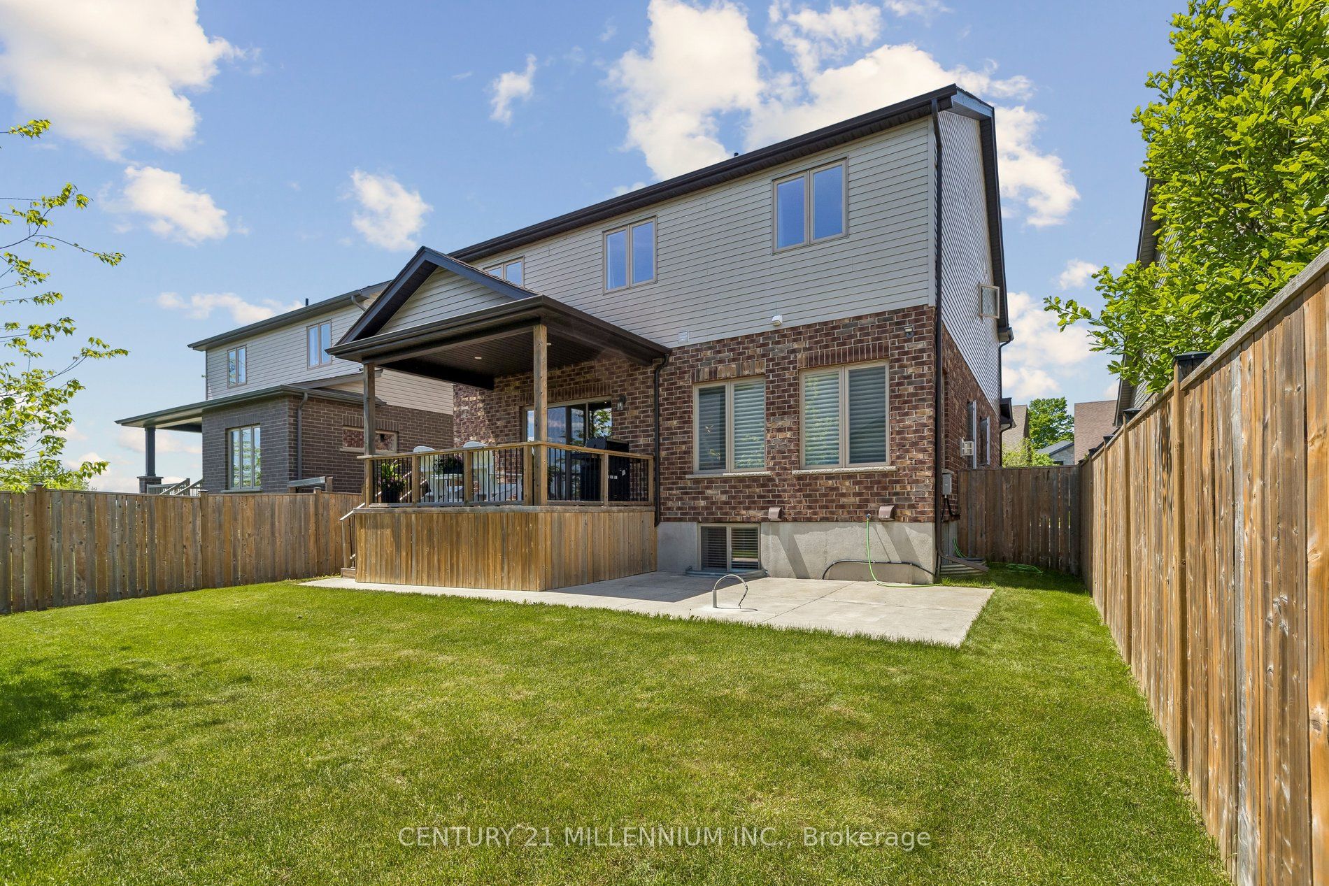 14 Strome Lane Property Photo 48