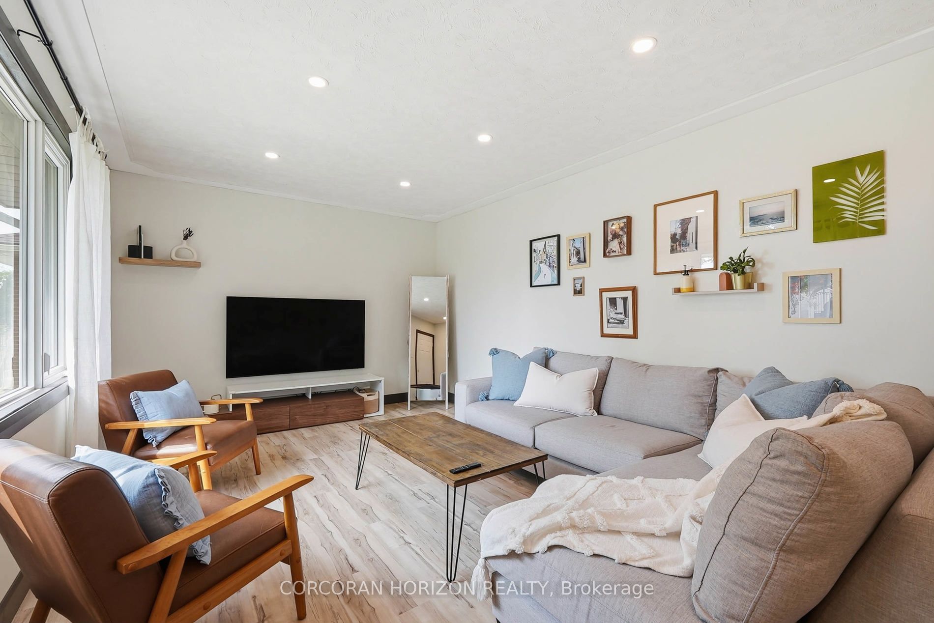 491 St George Street E Property Photo 6