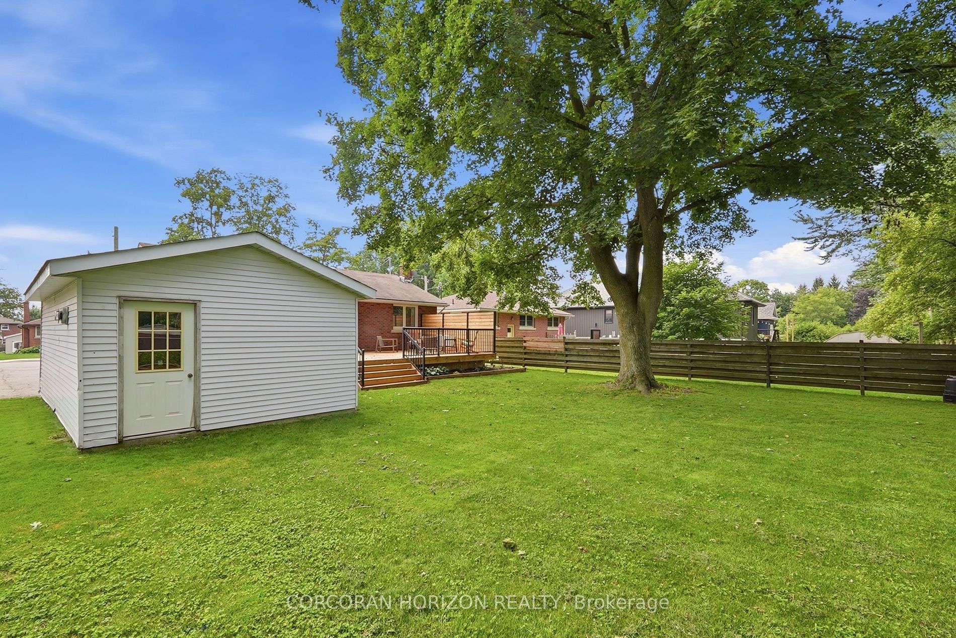491 St George Street E Property Photo 35