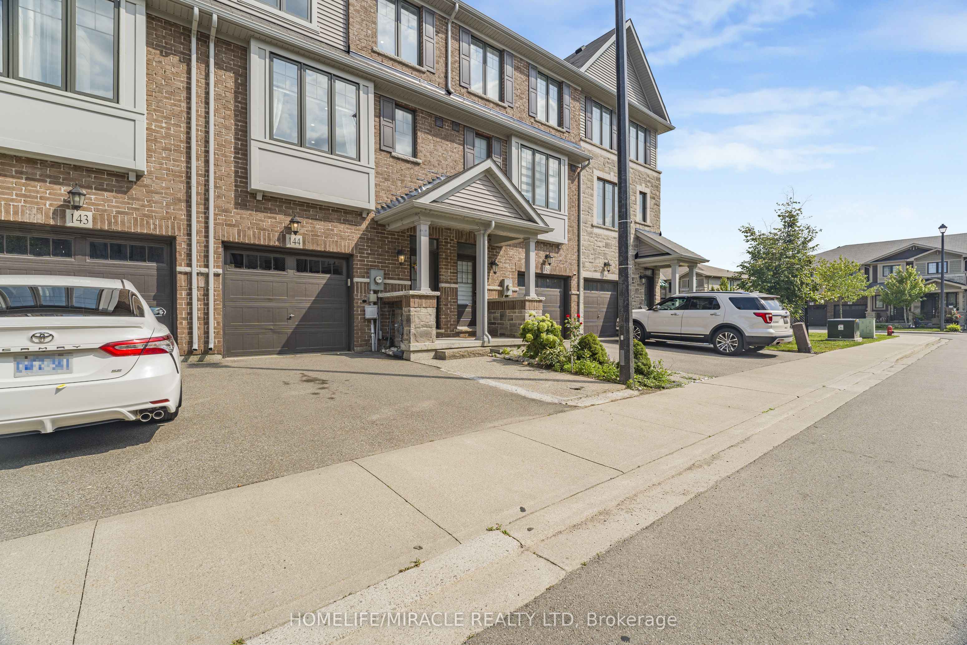 1890 Rymal Road E 144 Property Photo 7