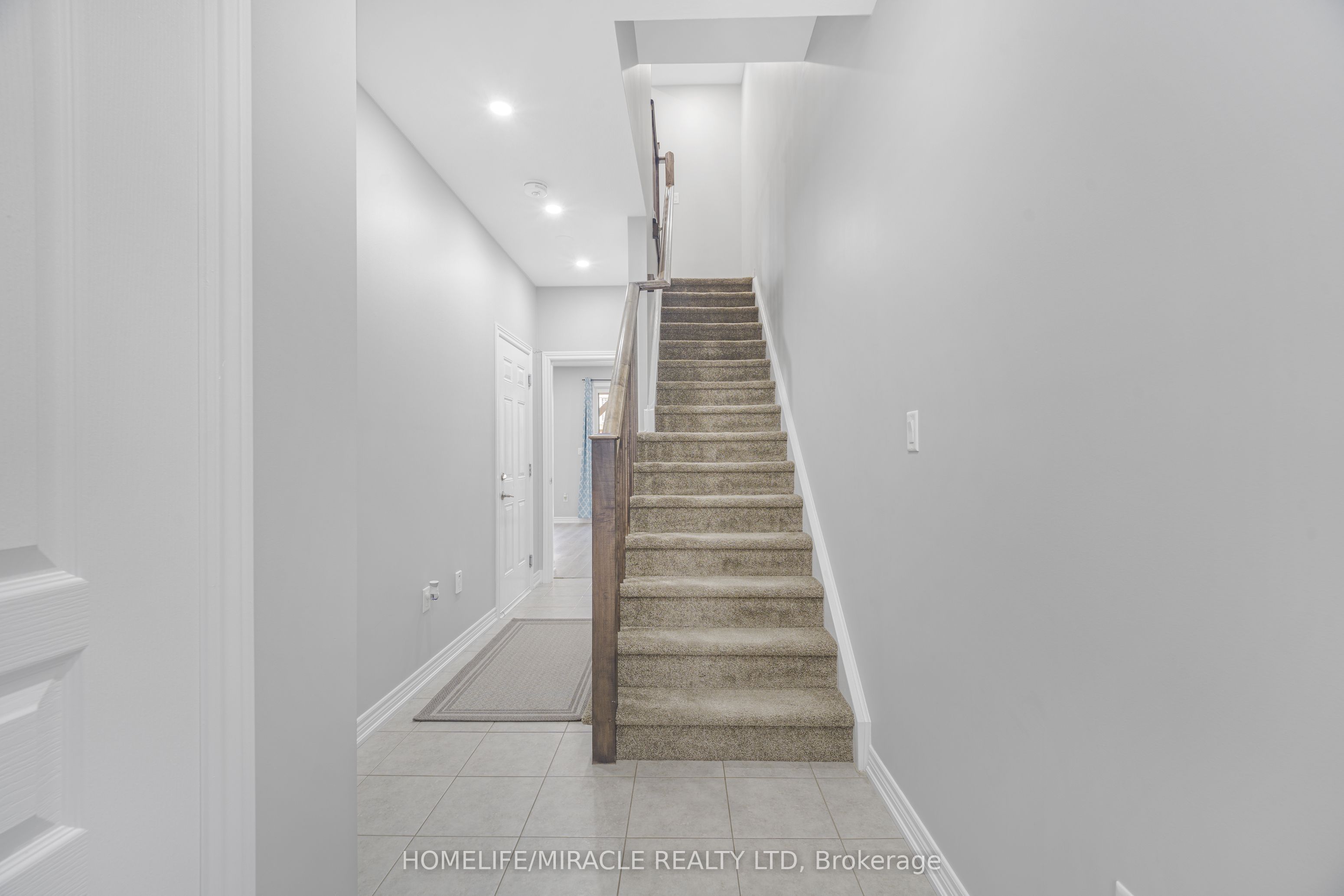 1890 Rymal Road E 144 Property Photo 11