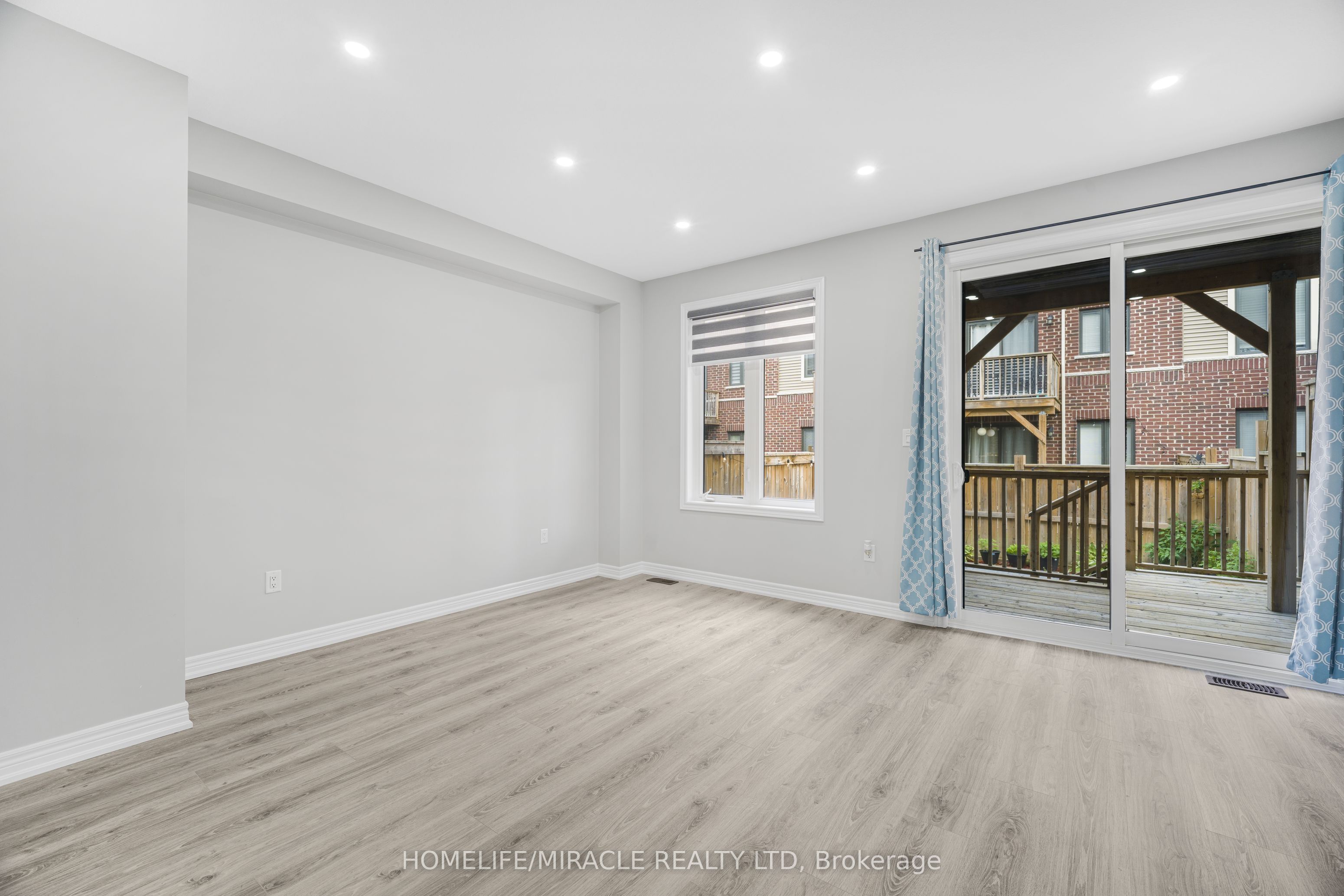 1890 Rymal Road E 144 Property Photo 12