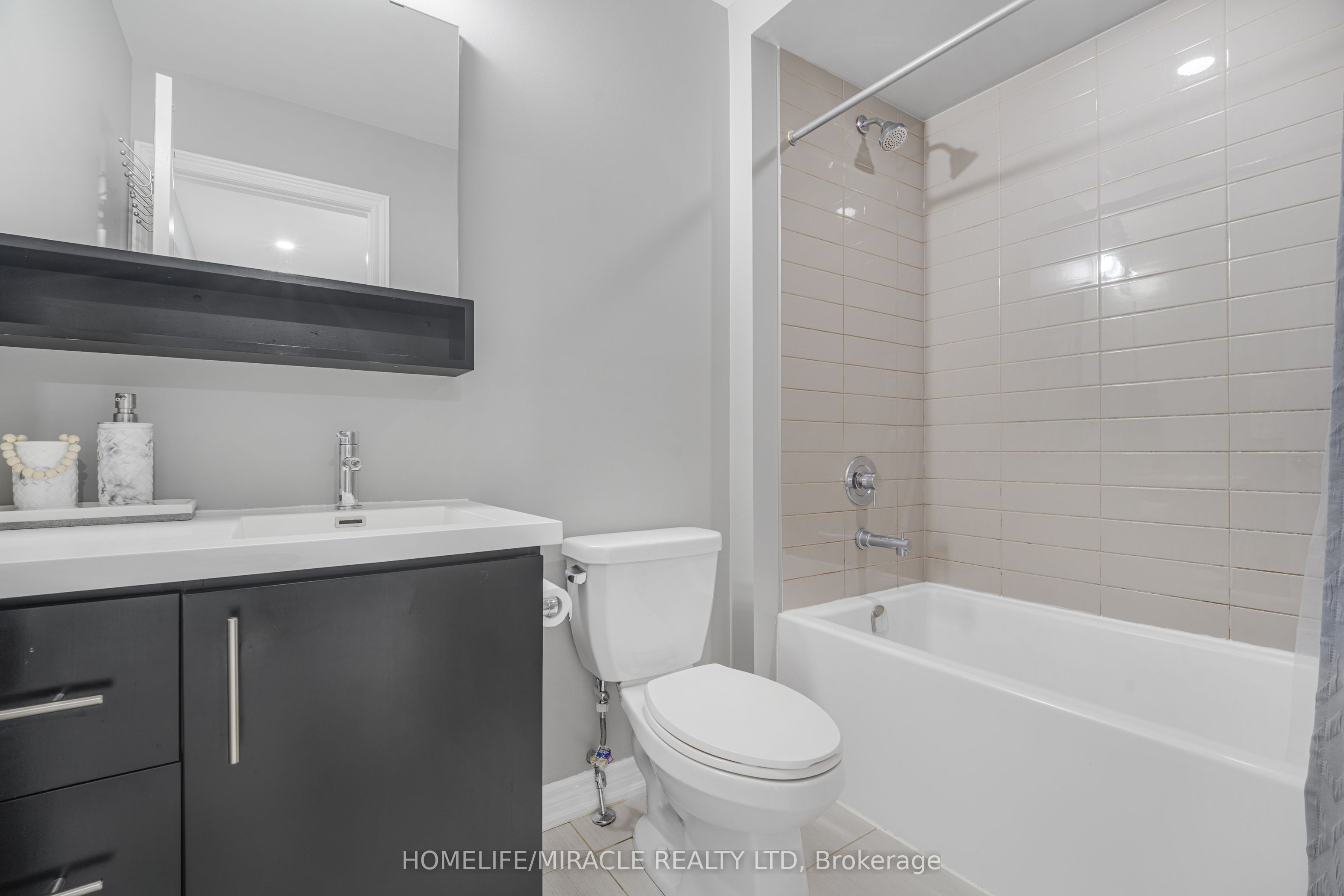 1890 Rymal Road E 144 Property Photo 41