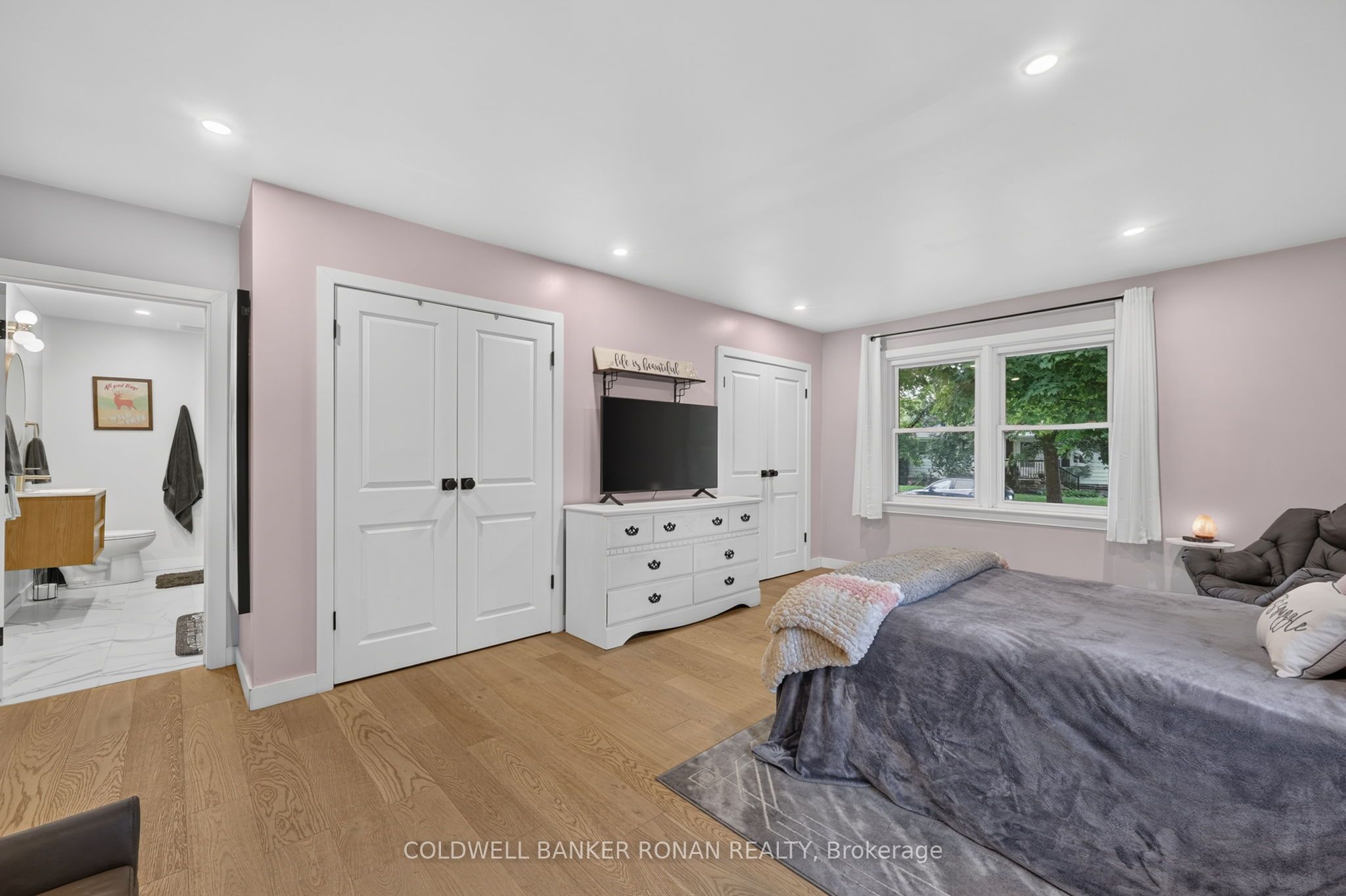 30 King Street N Property Photo 20