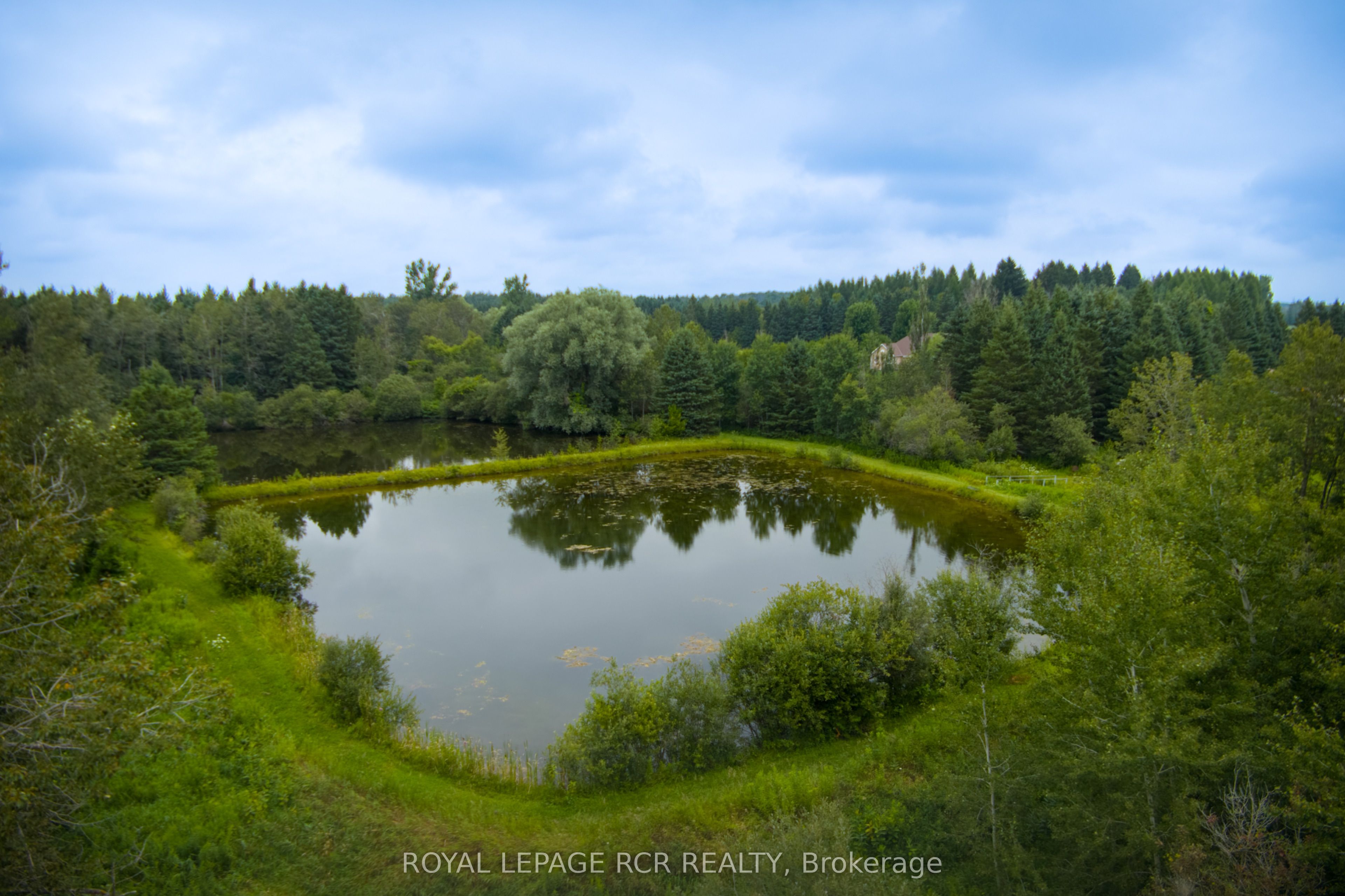6066 4th Line Property Photo 5