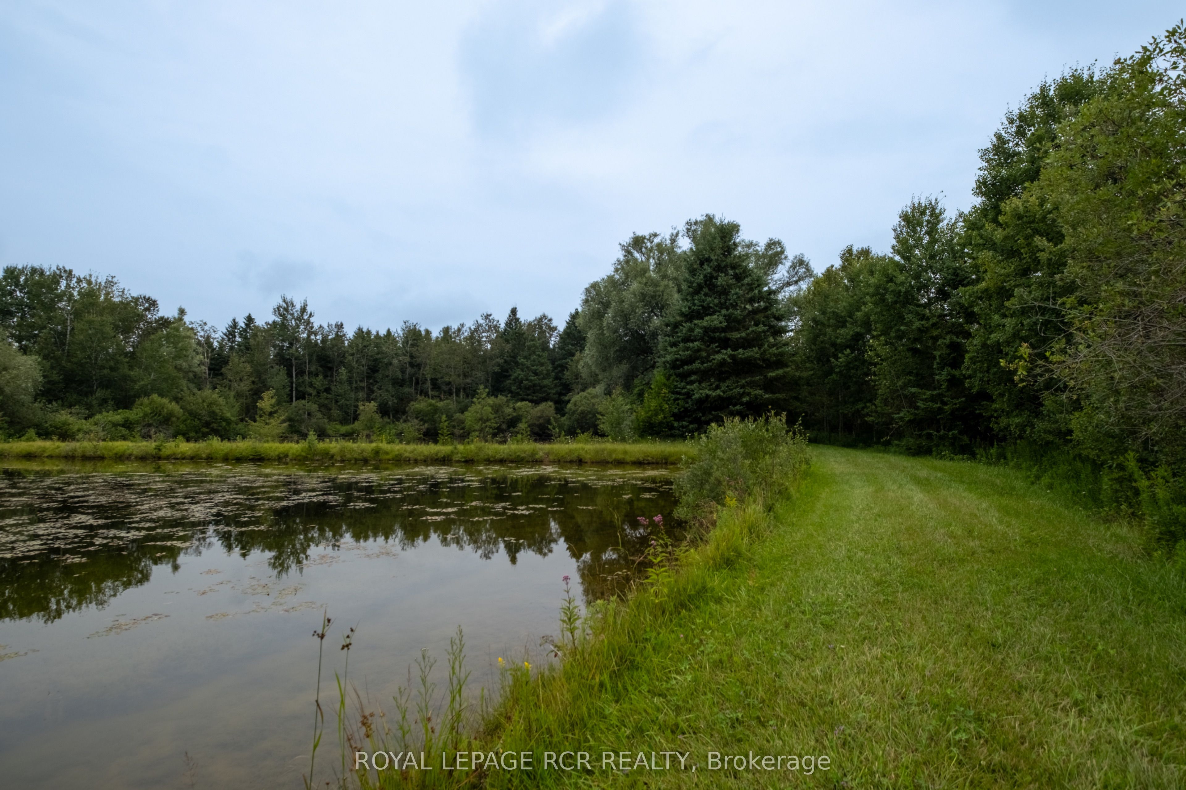 6066 4th Line Property Photo 8