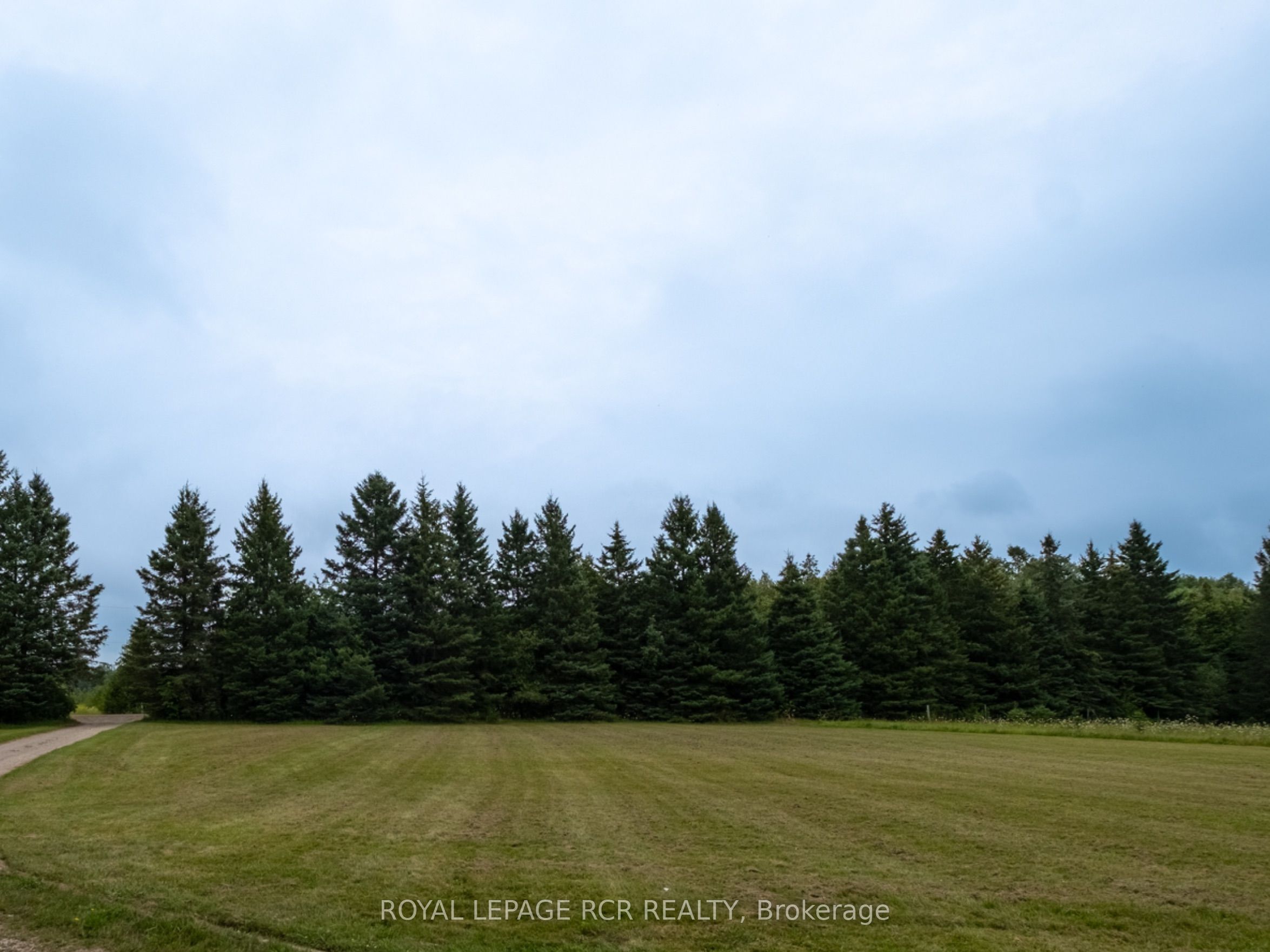6066 4th Line Property Photo 13