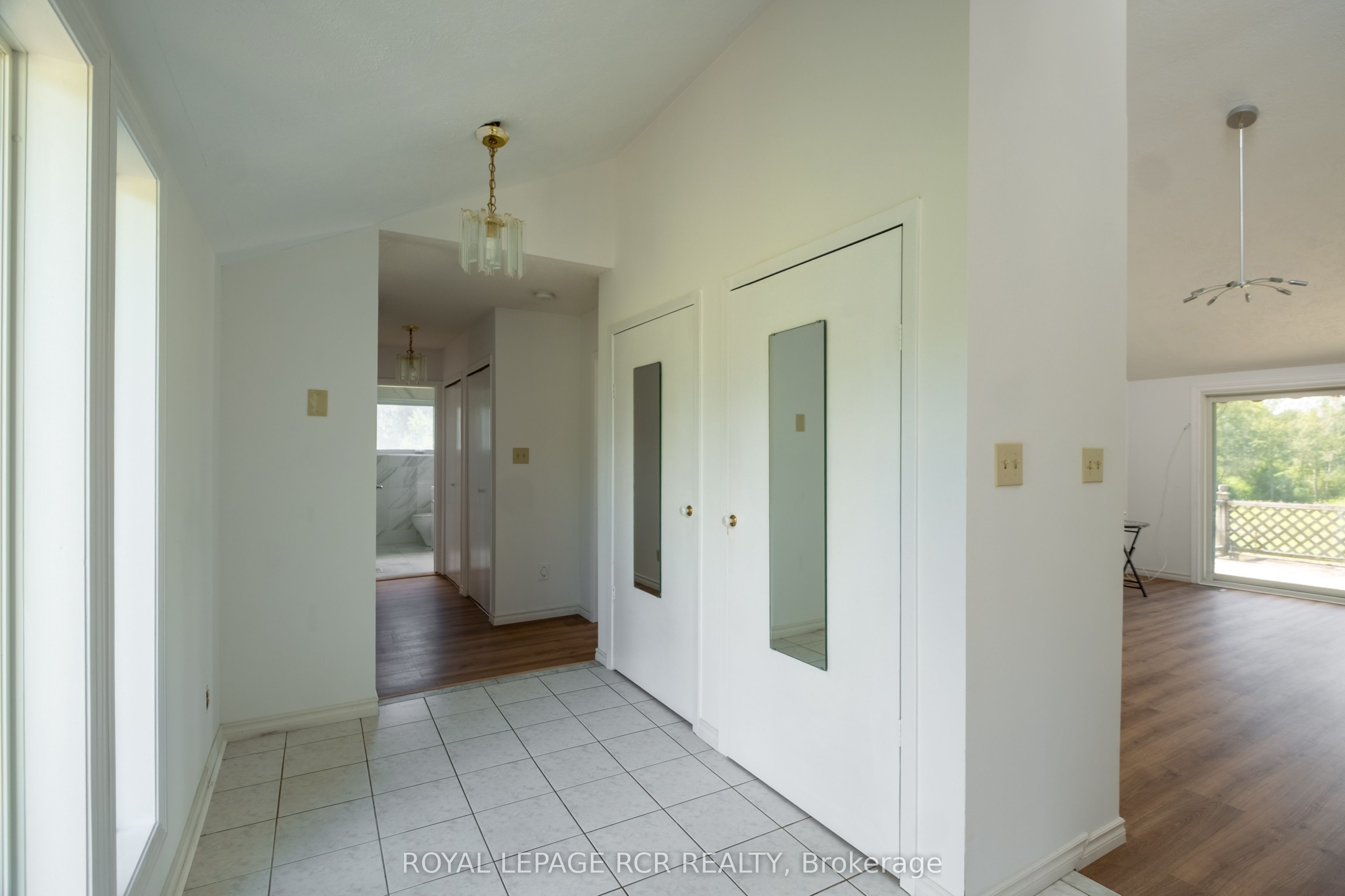 6066 4th Line Property Photo 23