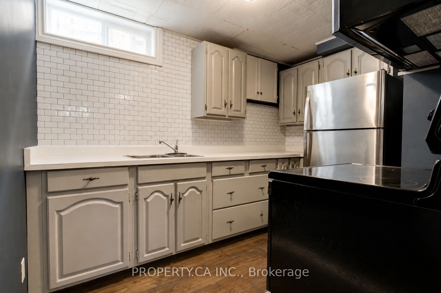 71 Highpark Avenue Lower Property Photo 6