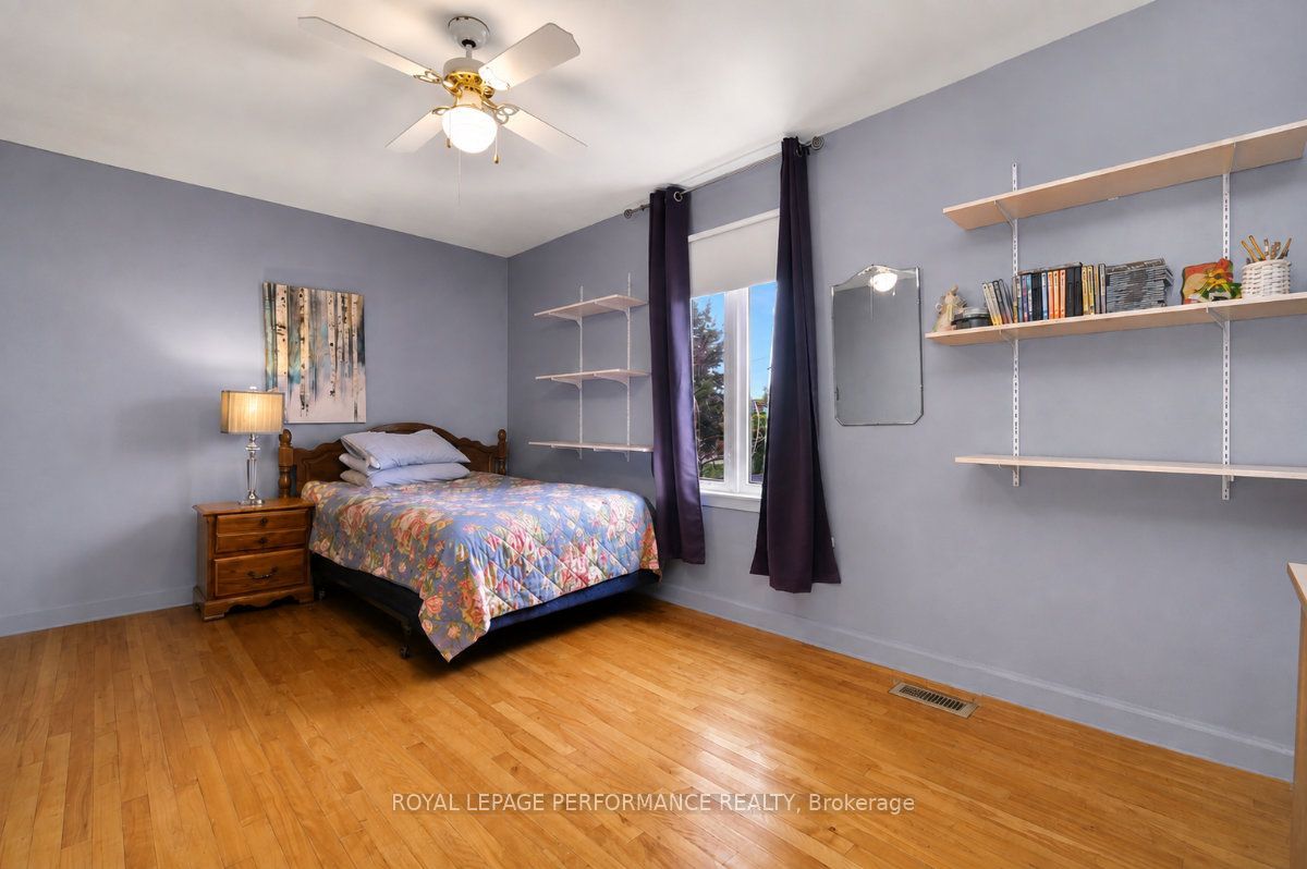 550 Wolffdale Crescent Property Photo 19