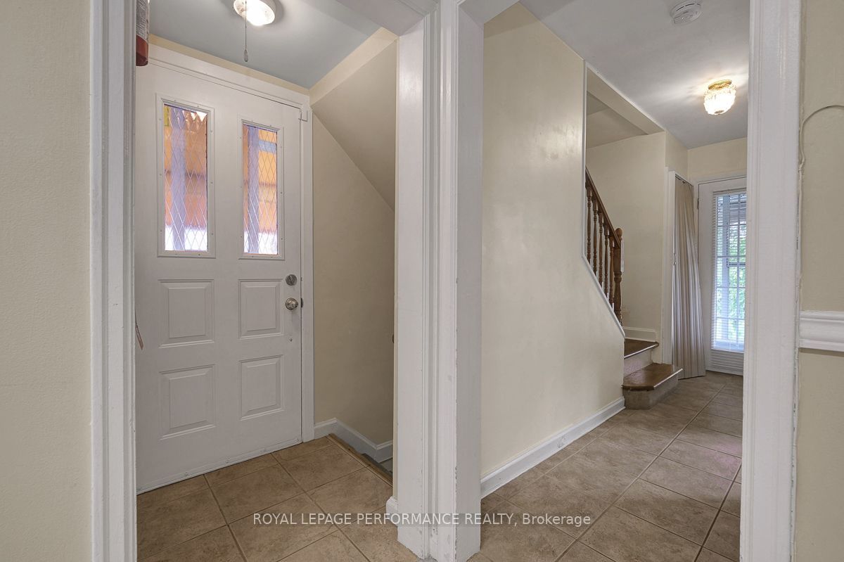 550 Wolffdale Crescent Property Photo 25