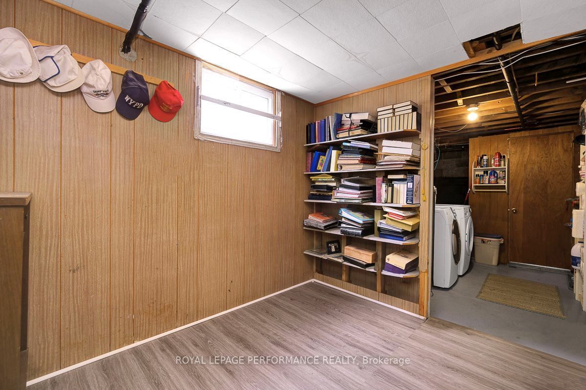 550 Wolffdale Crescent Property Photo 29