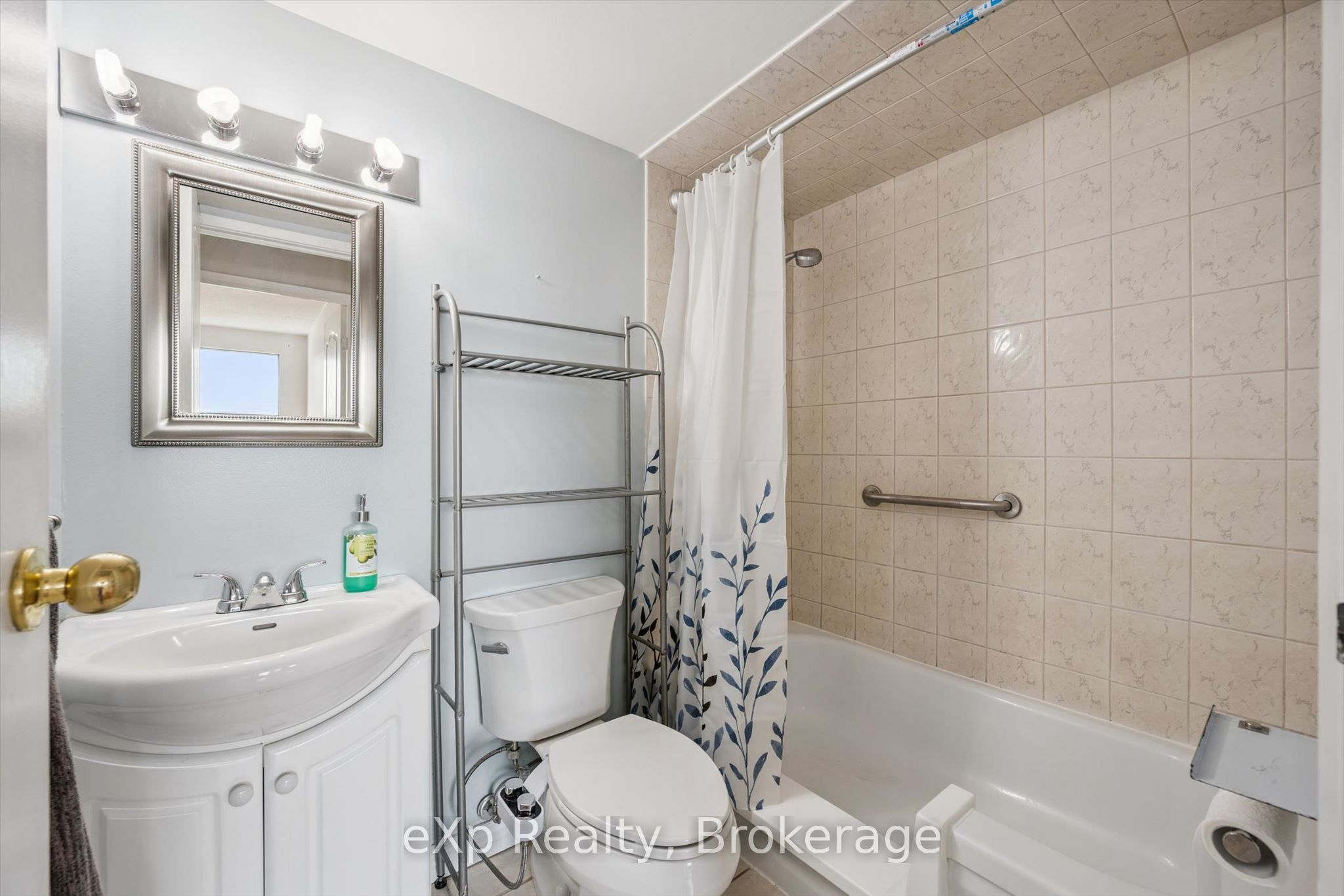 65 Silvercreek Parkway N 404 Property Photo 25