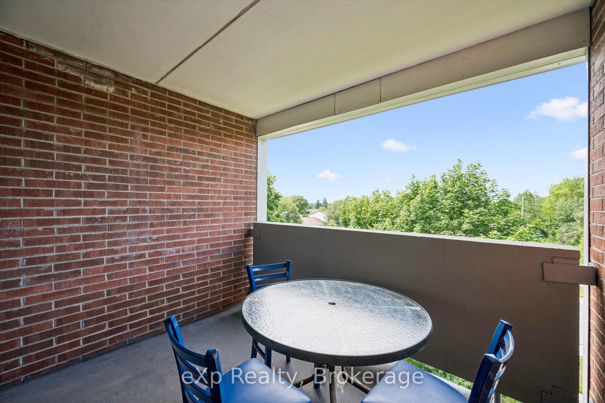 65 Silvercreek Parkway N 404 Property Photo 29