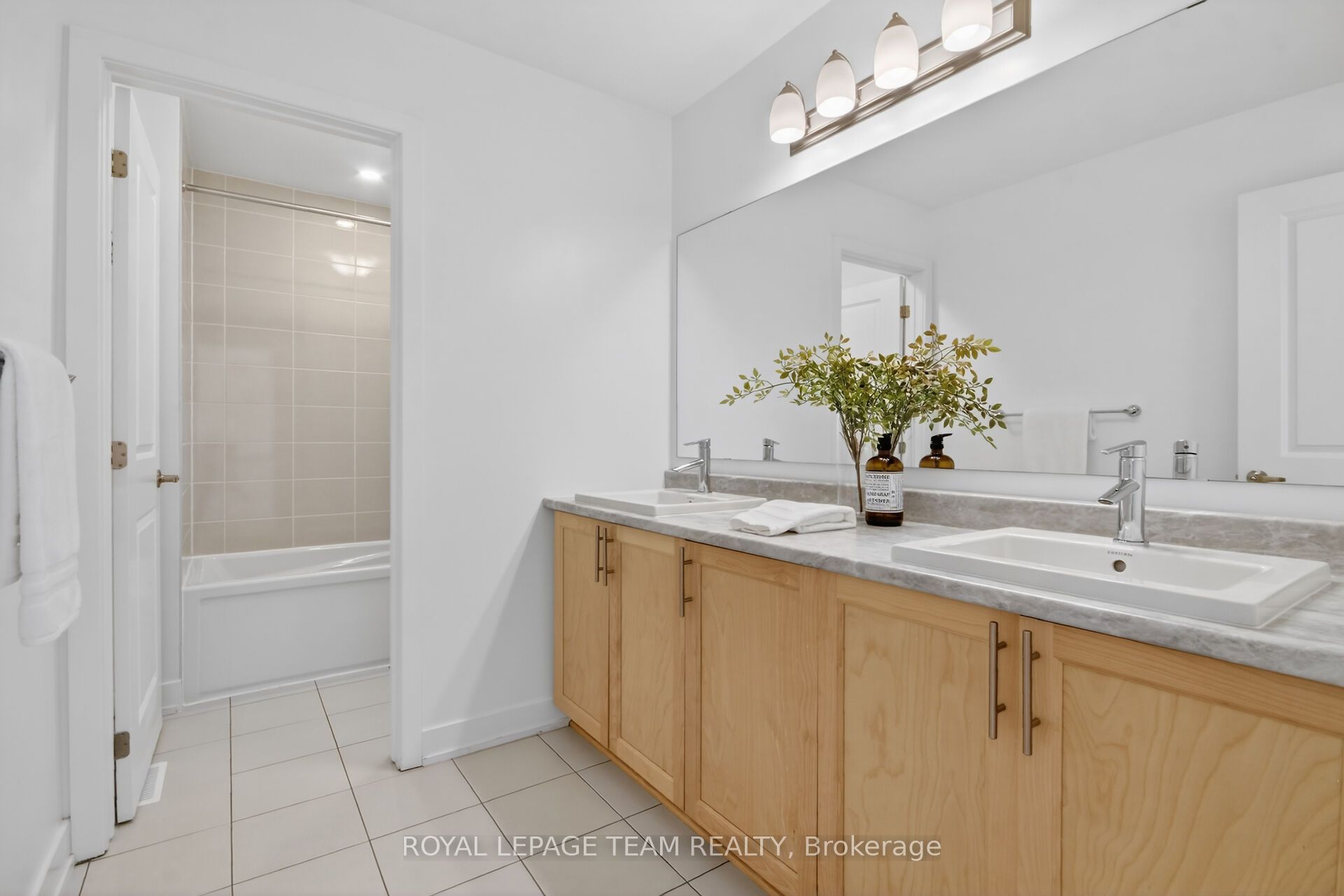 154 Winterhaven Drive Property Photo 37