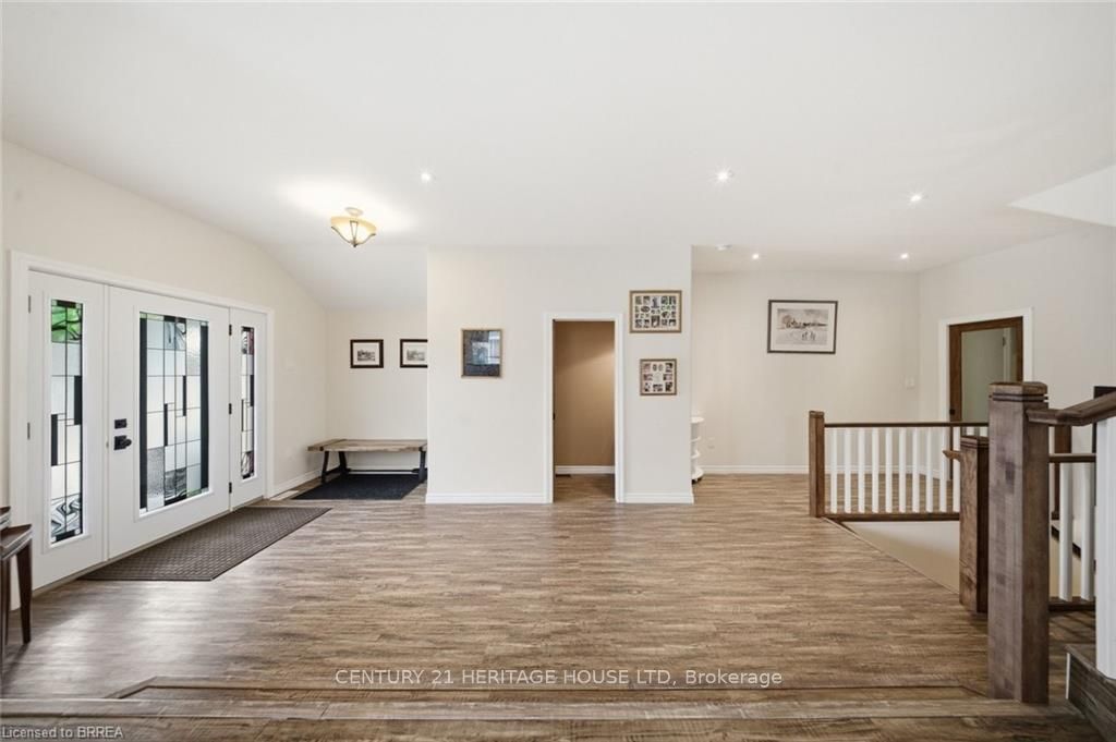 5 Echo Villa Avenue Property Photo 7