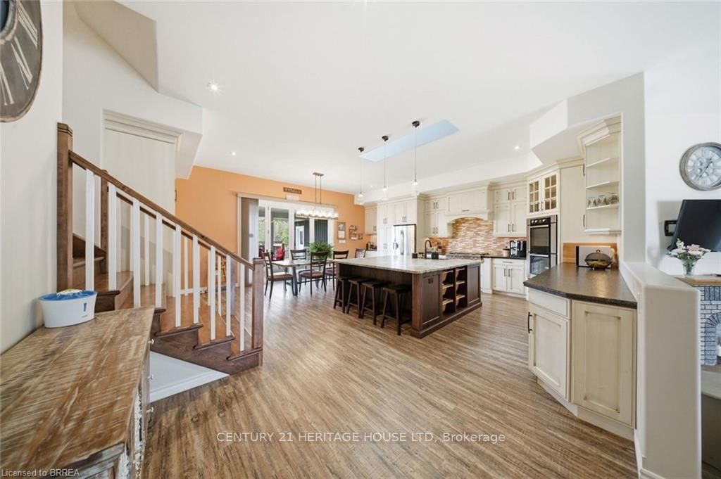 5 Echo Villa Avenue Property Photo 12