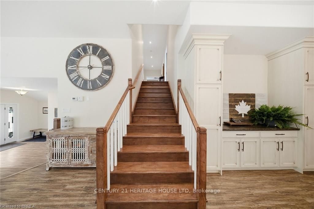 5 Echo Villa Avenue Property Photo 18