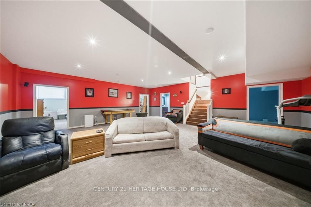 5 Echo Villa Avenue Property Photo 29