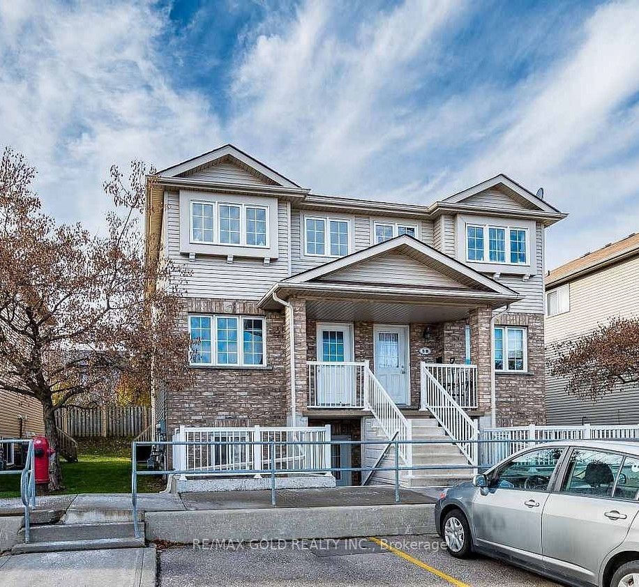 50 Howe Drive 5A Property Photo 1