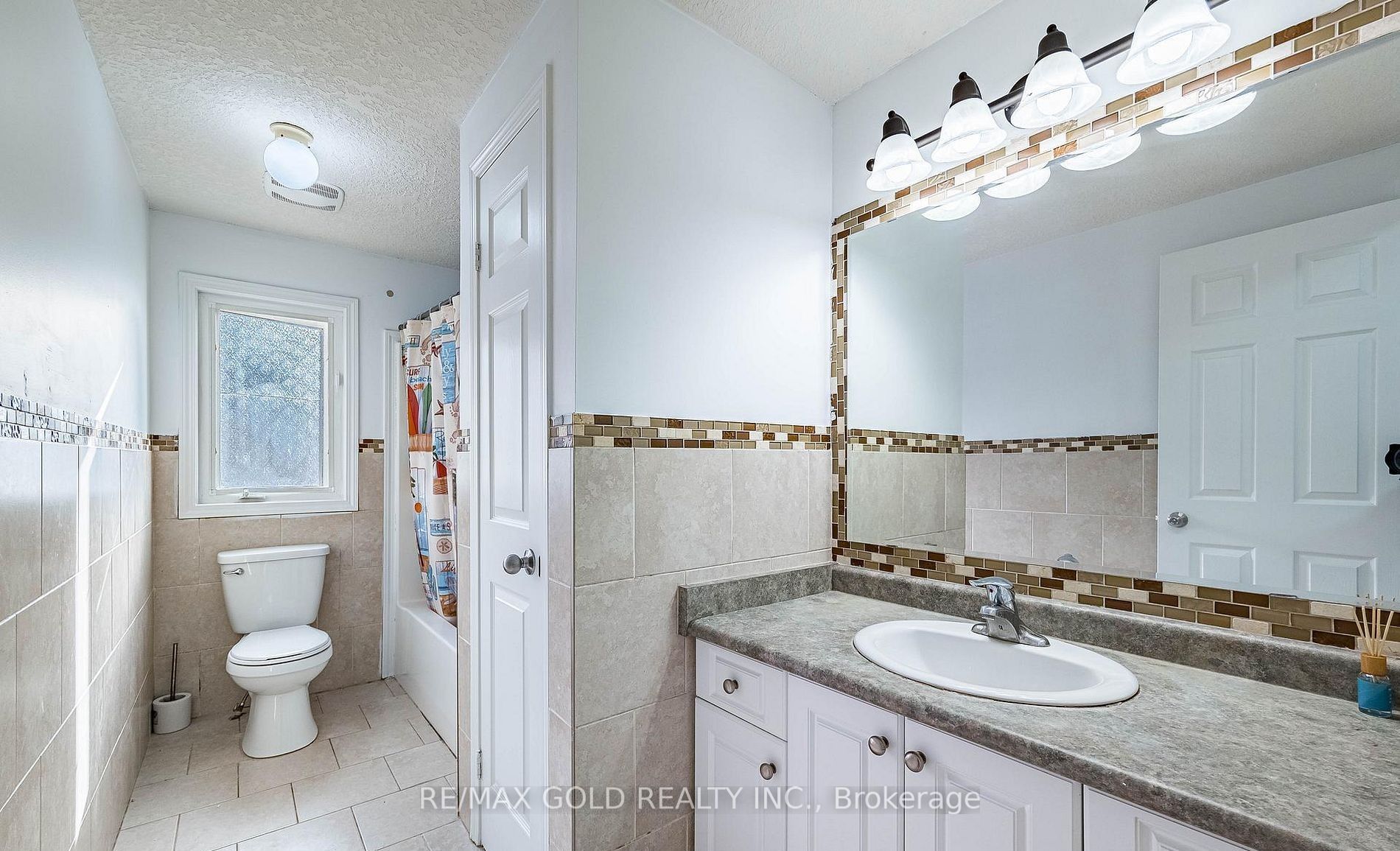 50 Howe Drive 5a Property Photo 21