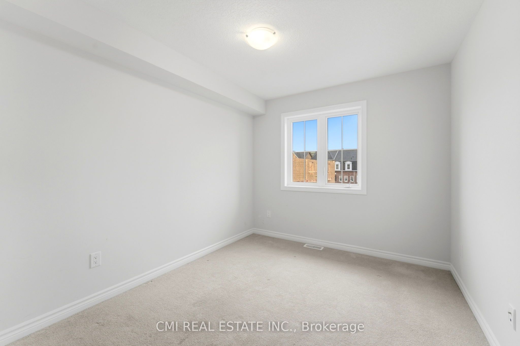 677 Park Road N 126 Property Photo 19