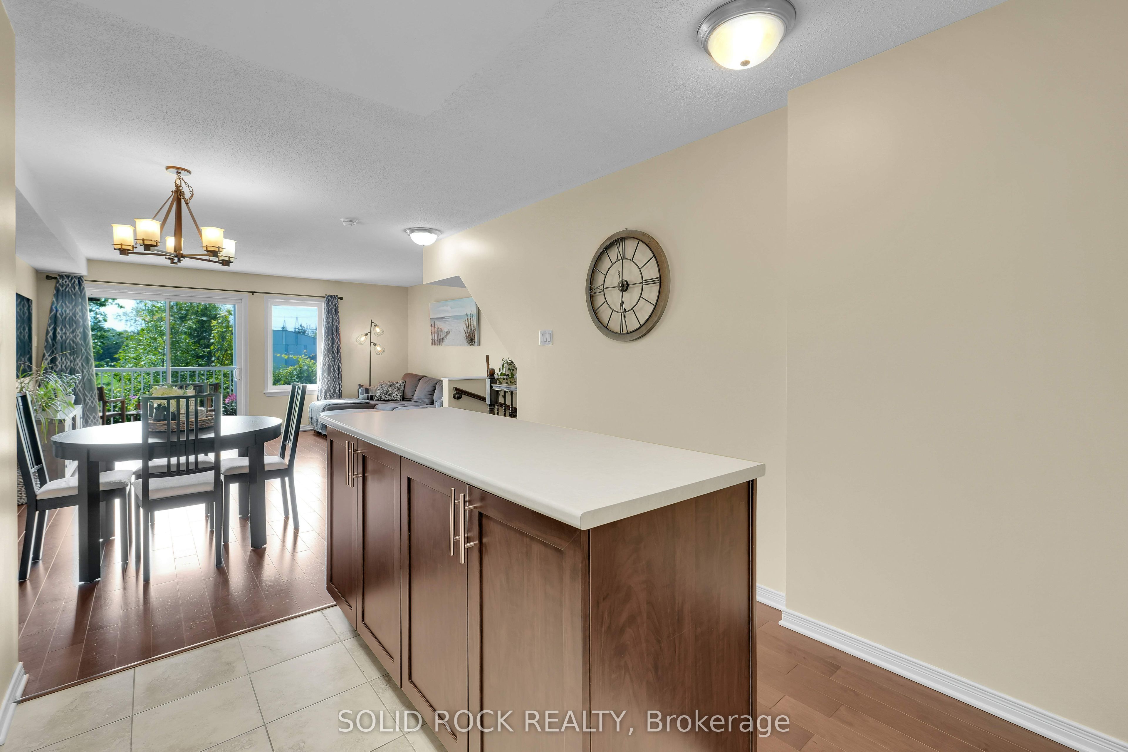 645 Reardon Private Property Photo 12