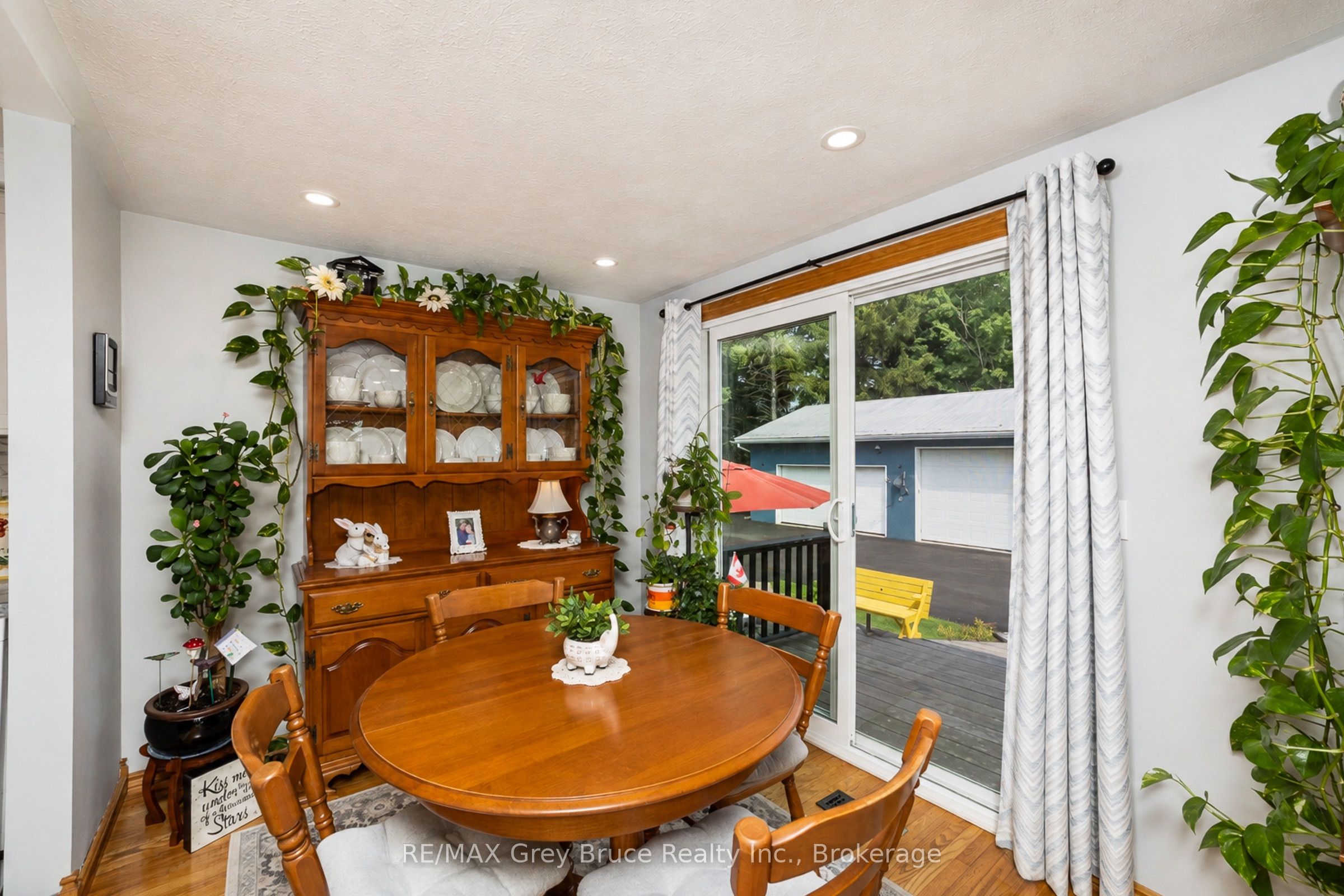 21571 Grey Rd 16 Road E Property Photo 7