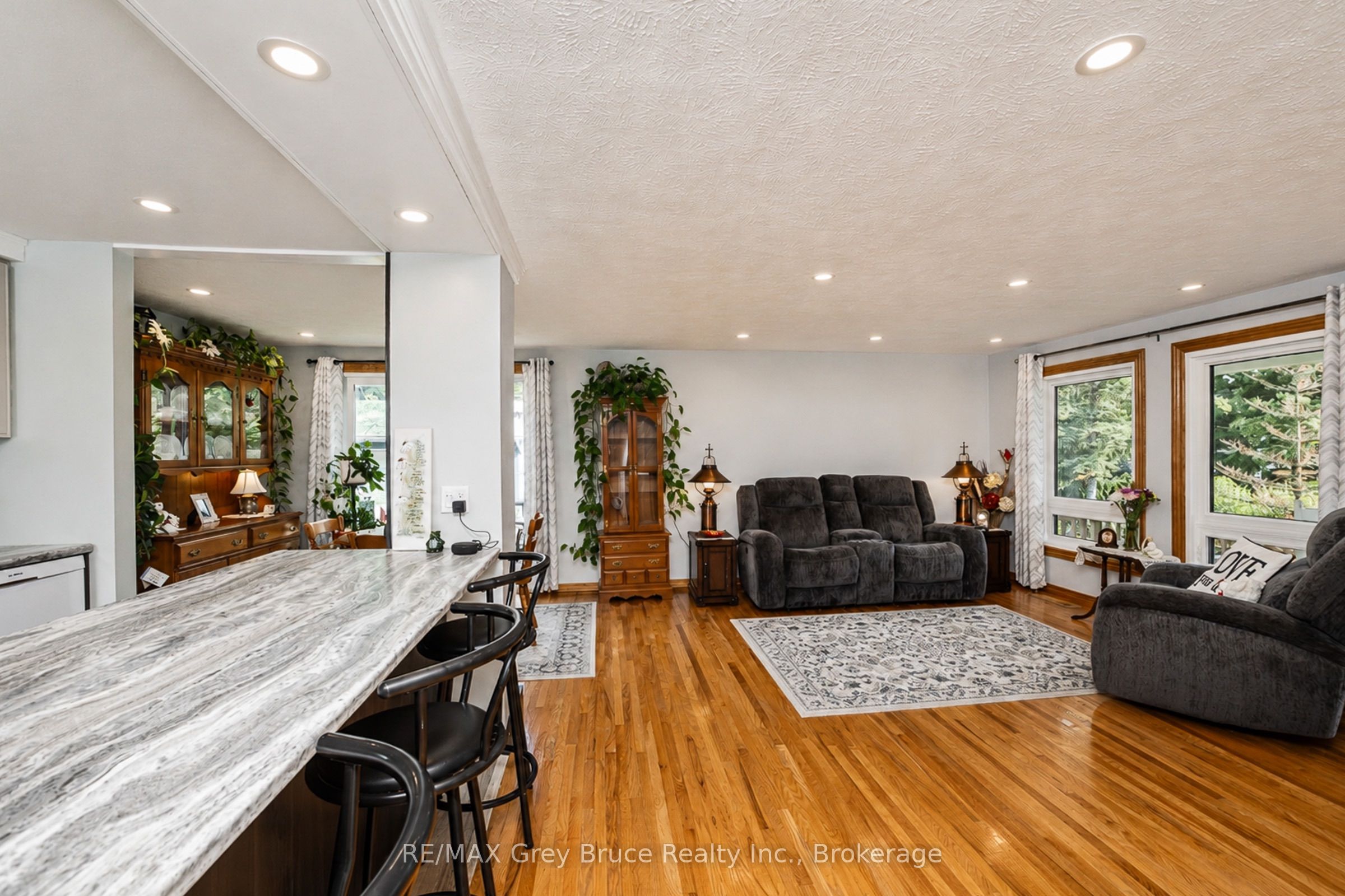 21571 Grey Rd 16 Road E Property Photo 10