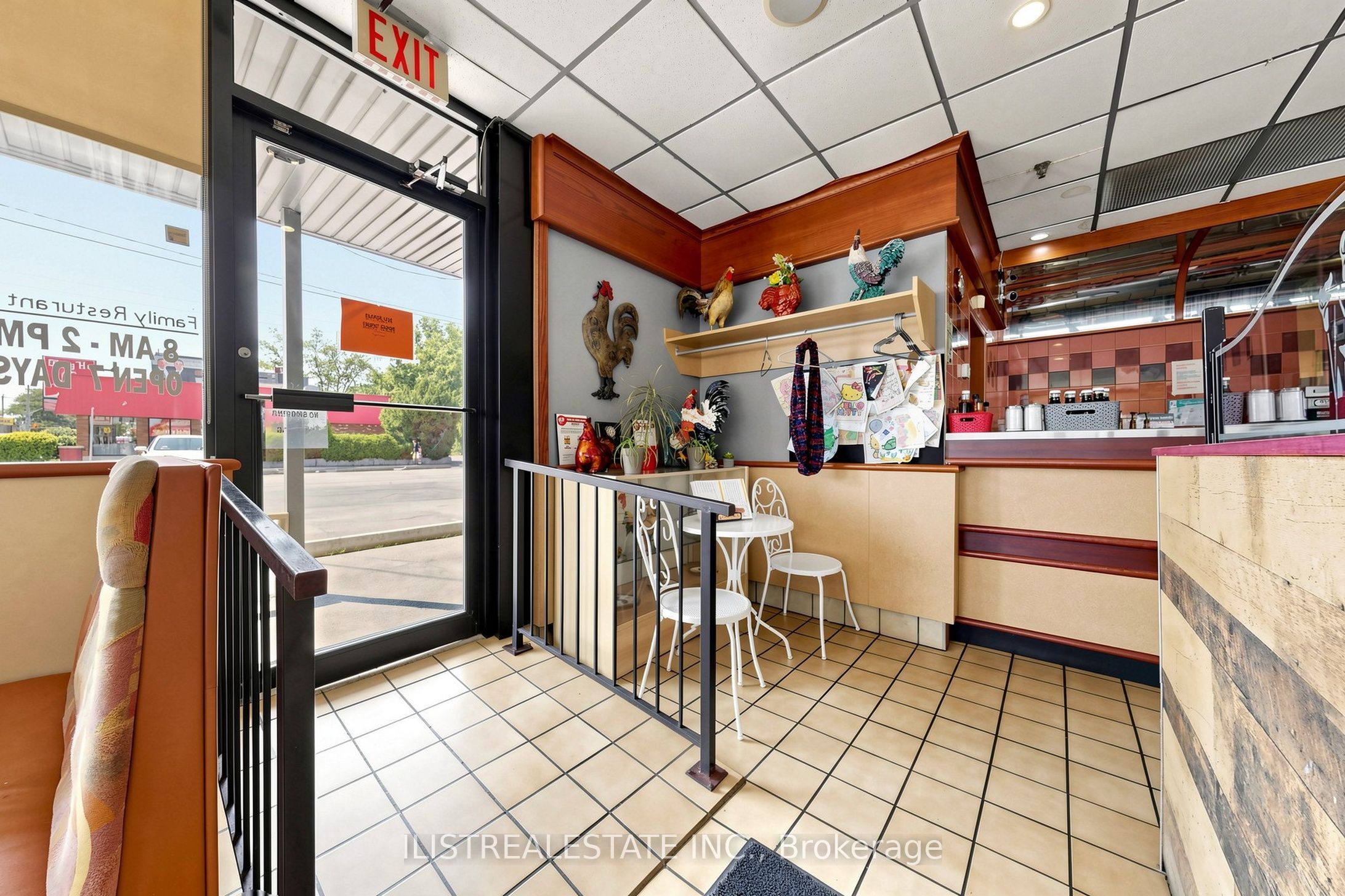 1520 Main Street W Property Photo 15