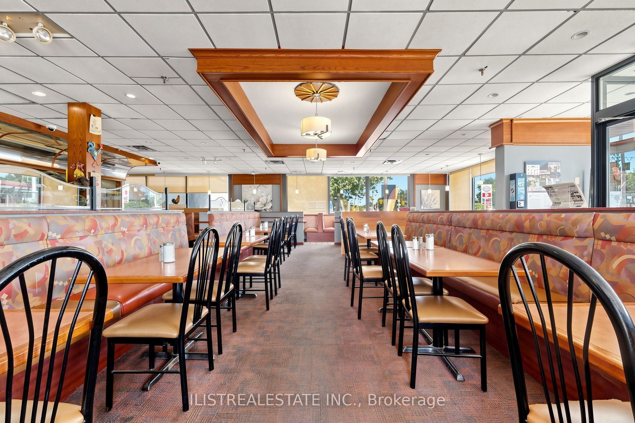 1520 Main Street W Property Photo 17