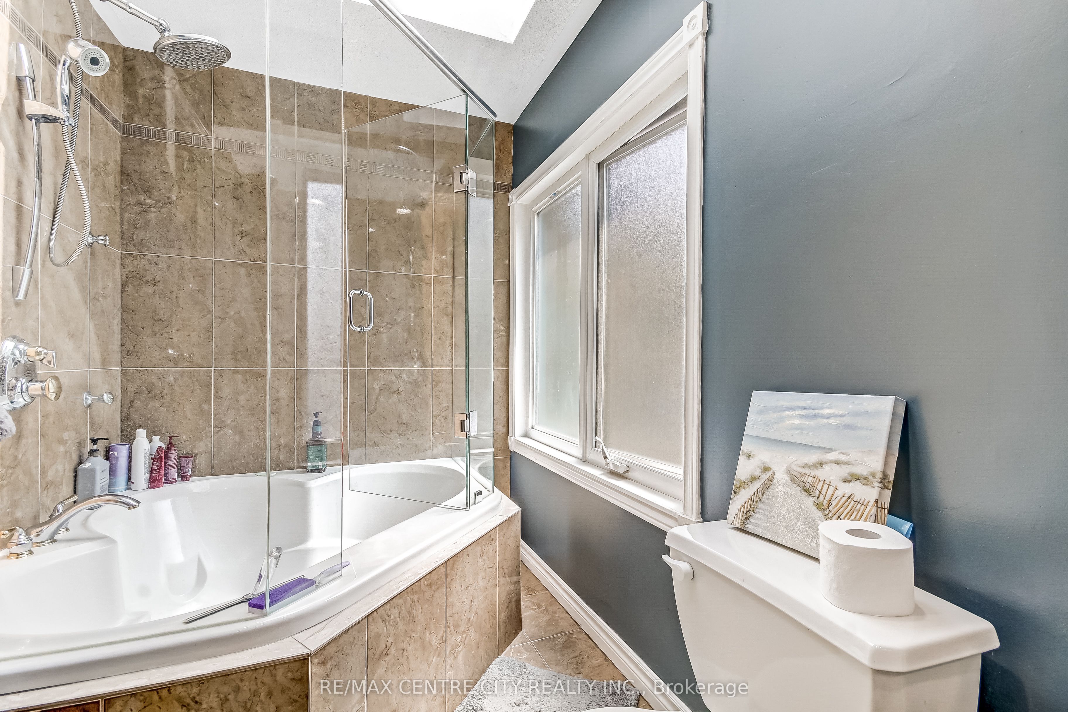 10308 Greenpark Drive Property Photo 17