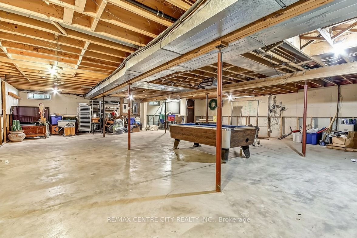 10308 Greenpark Drive Property Photo 21