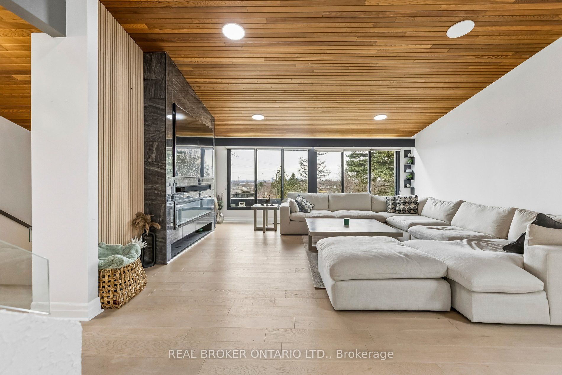 3 Chicopee Terrace Property Photo 4
