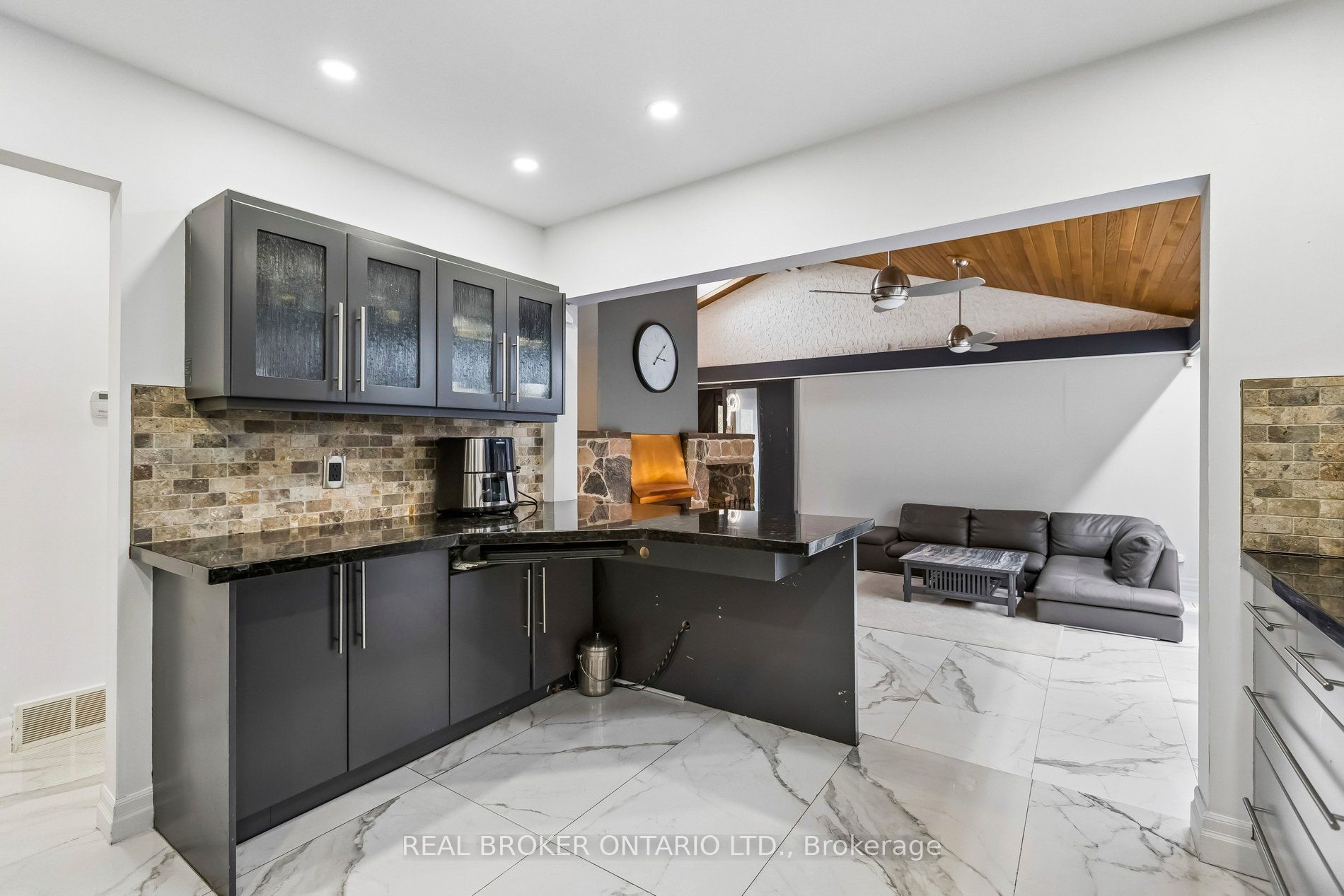 3 Chicopee Terrace Property Photo 23