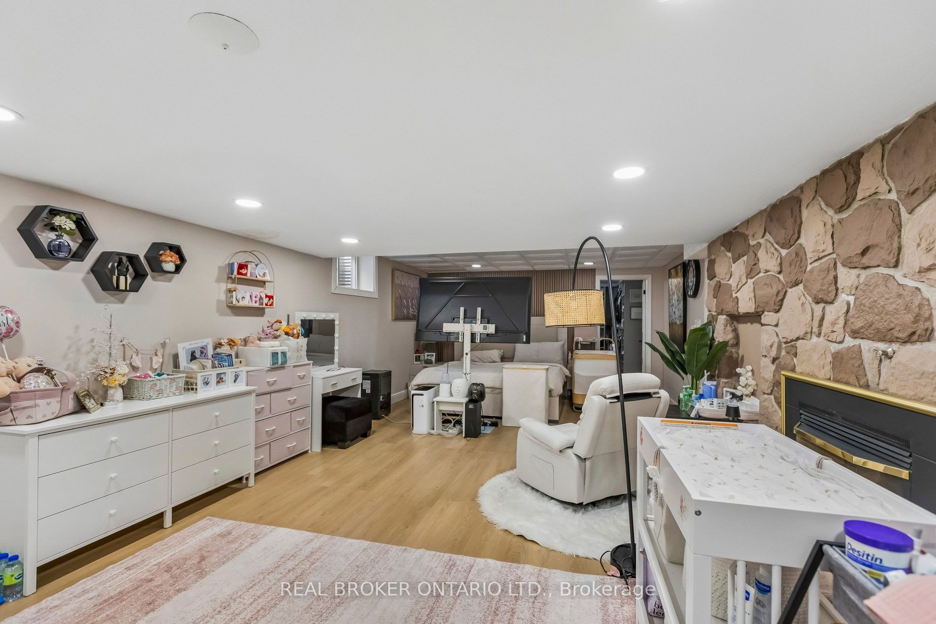 3 Chicopee Terrace Property Photo 36