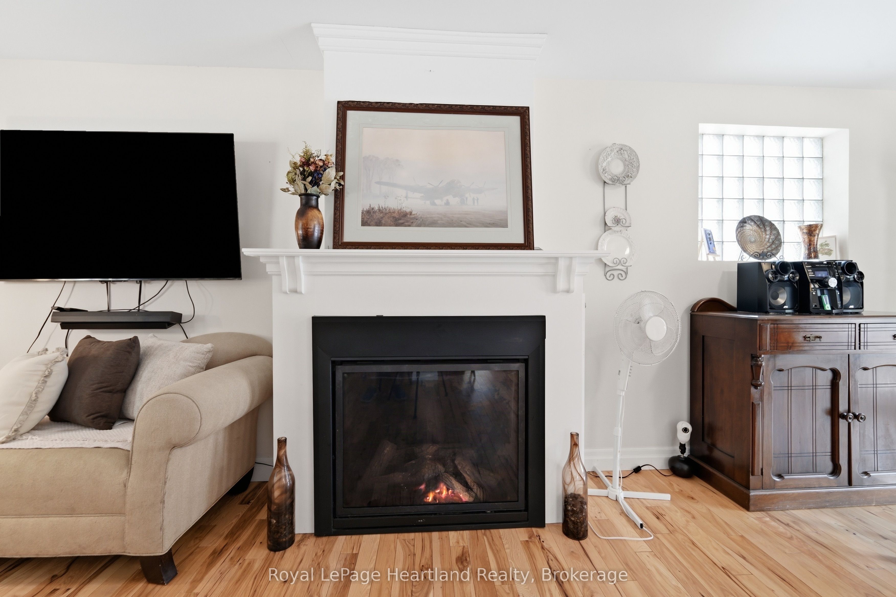 187 Cameron Street Property Photo 8