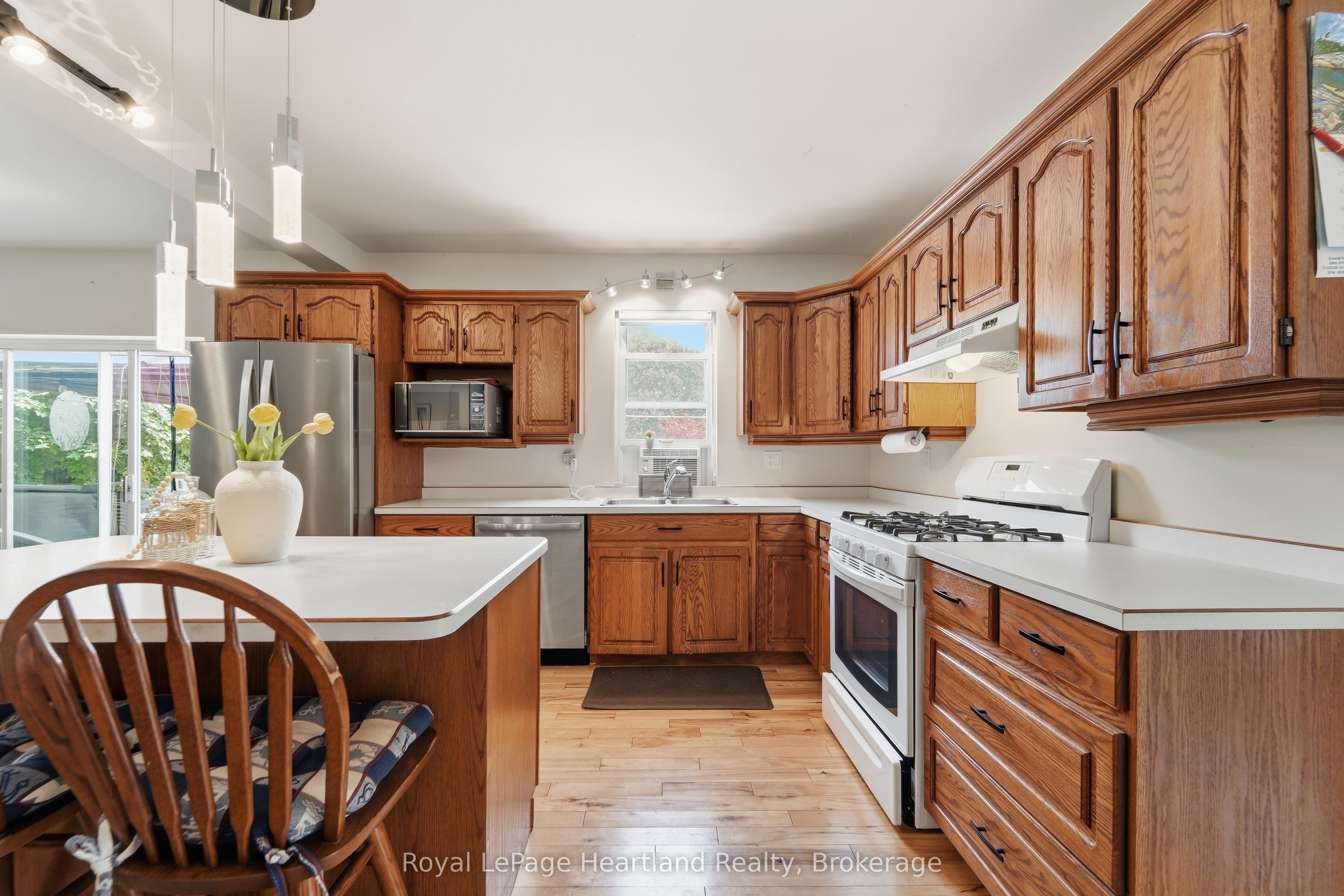 187 Cameron Street Property Photo 14