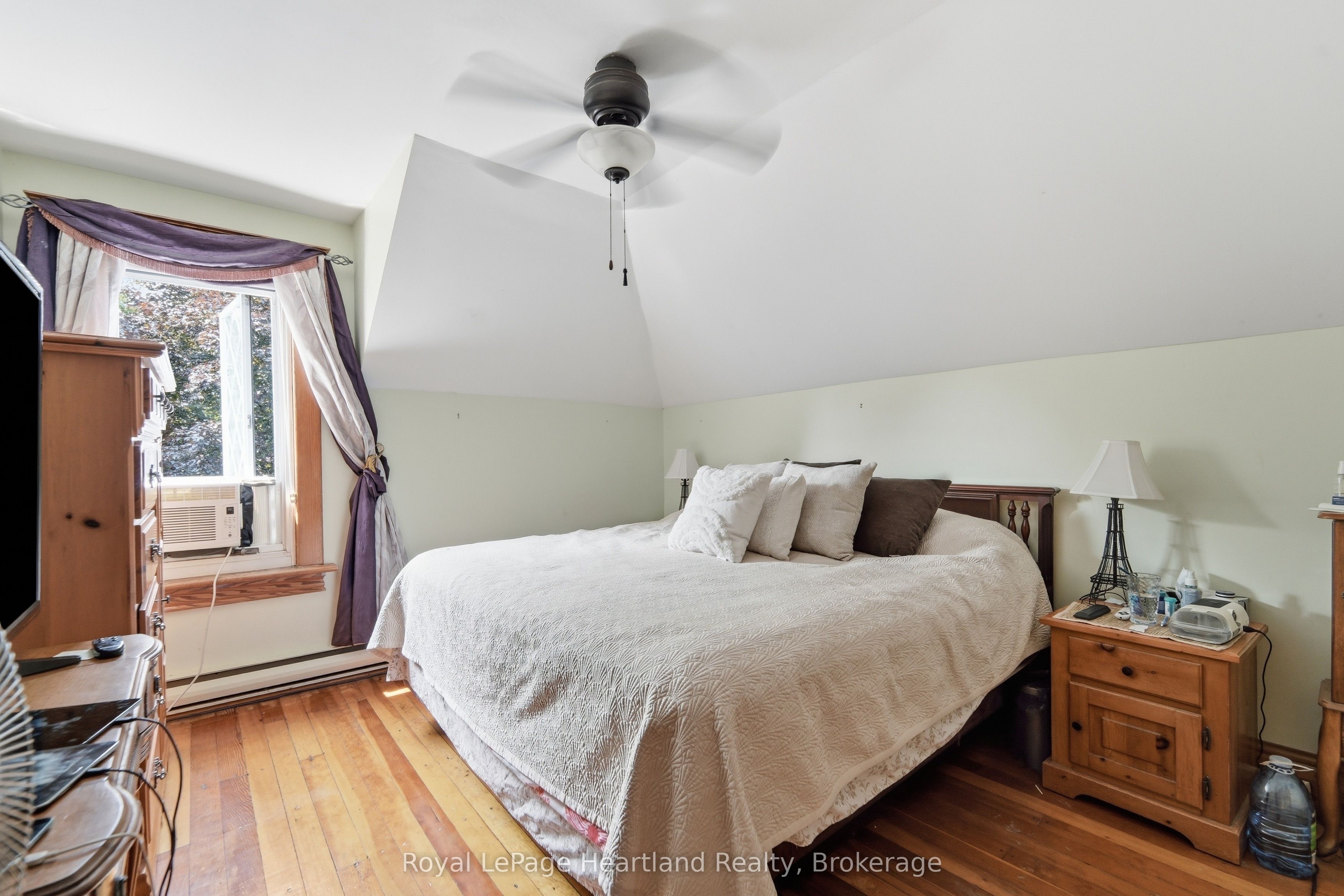 187 Cameron Street Property Photo 26