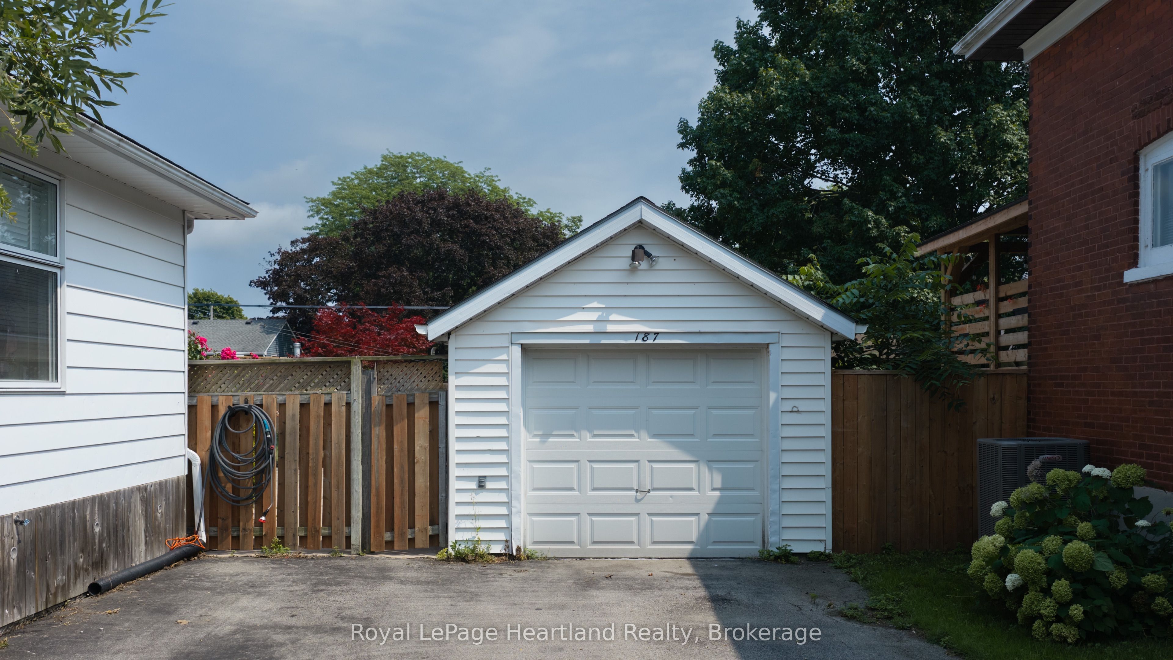 187 Cameron Street Property Photo 38