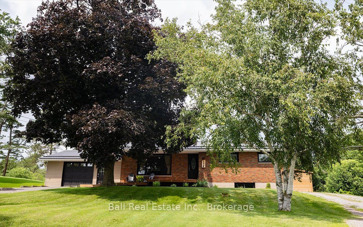 776 Donoghue Crescent Property Photo 2