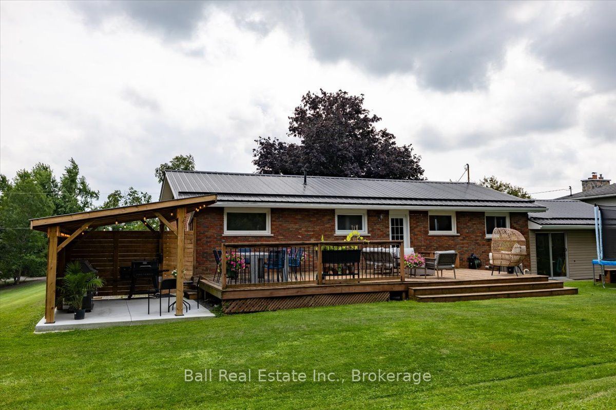 776 Donoghue Crescent Property Photo 38